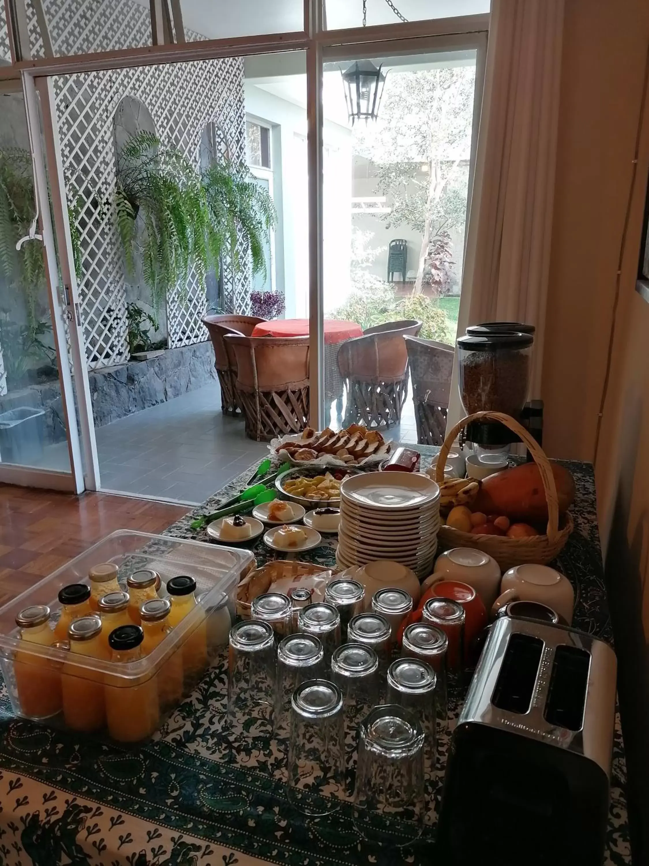 Continental breakfast in Casa de Luz