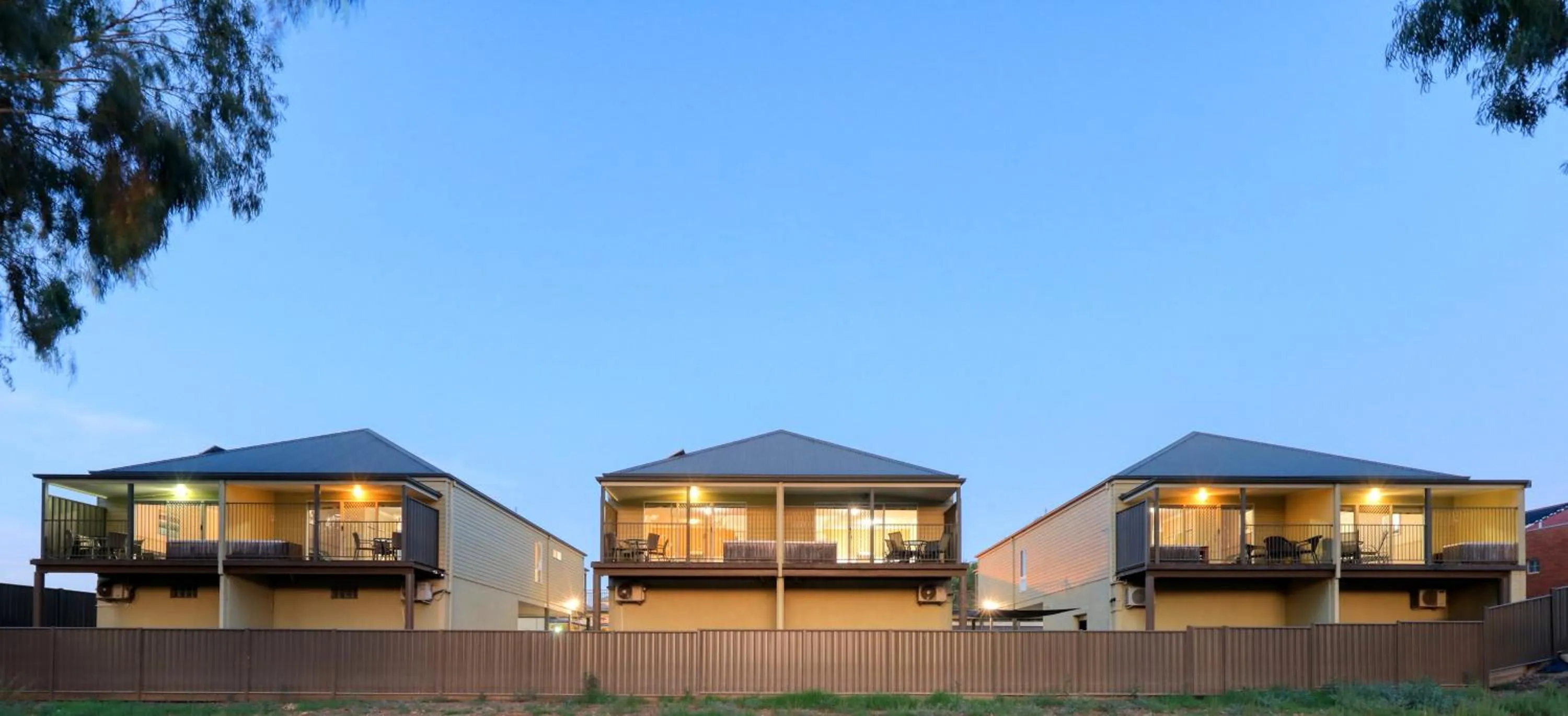 Property building in Bridges on Meninya Motel & Apartments