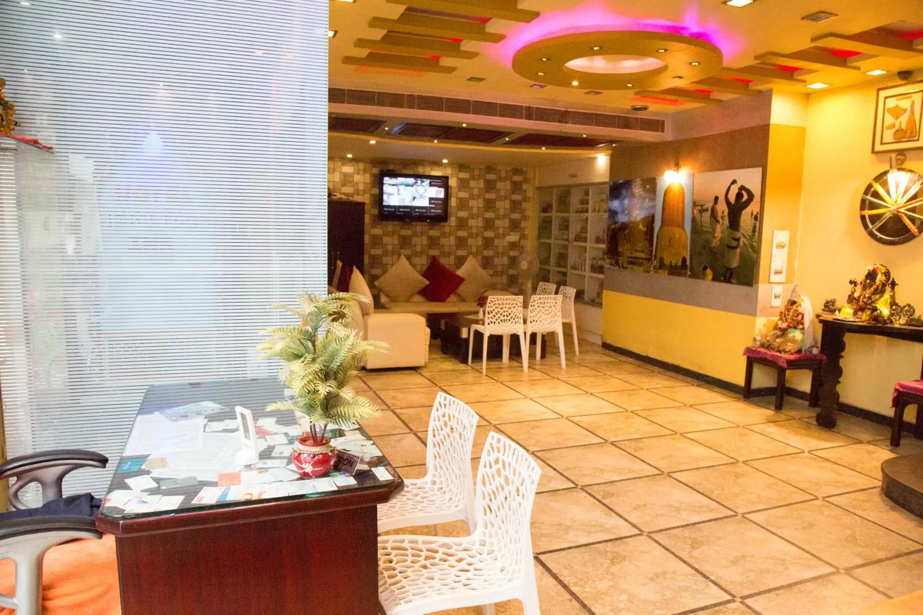Lobby or reception in Hotel Heritage Inn at Assi Ghat Lobby or reception in Hotel Heritage Inn at Assi Ghat