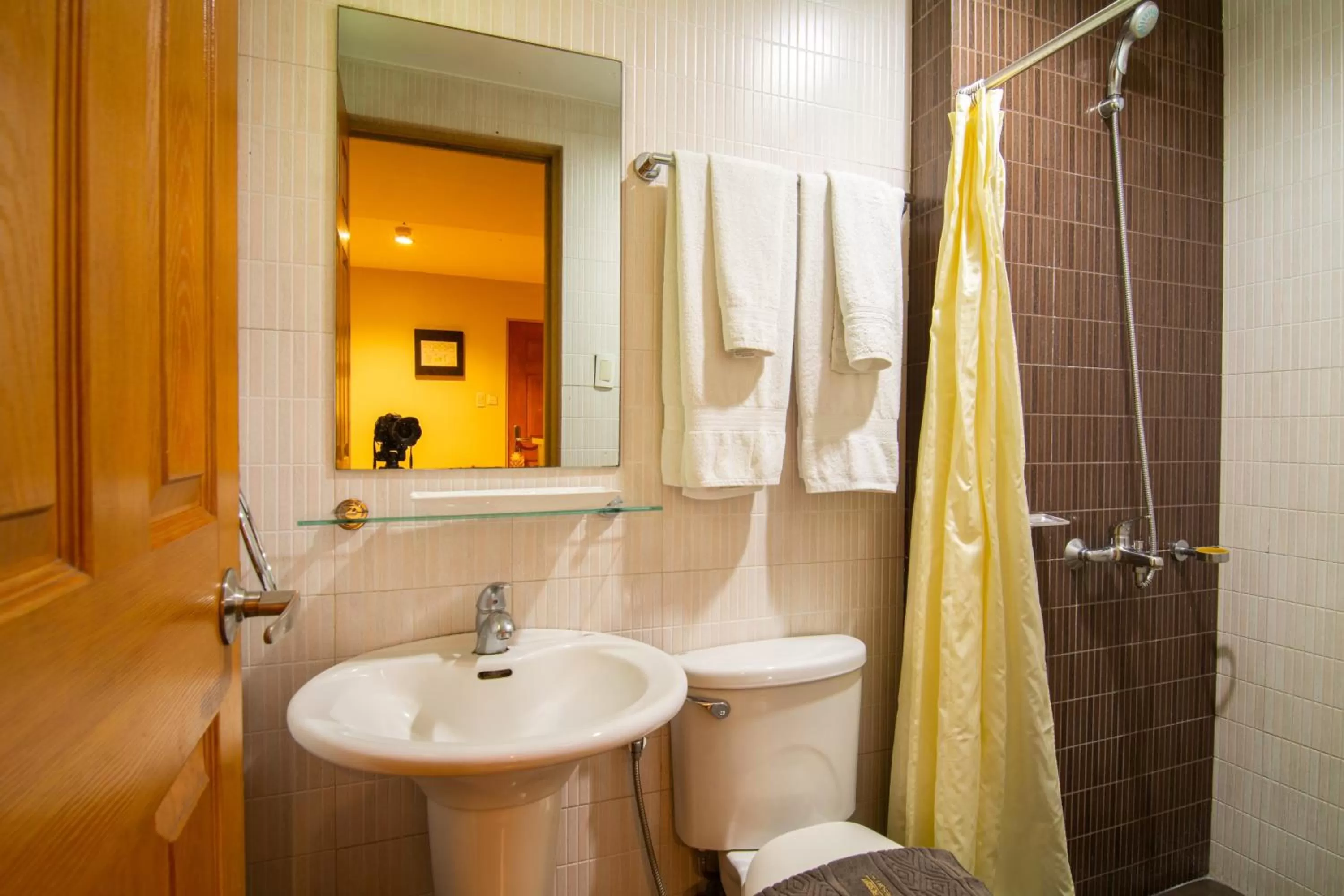 Shower in Festive Hotel Makati