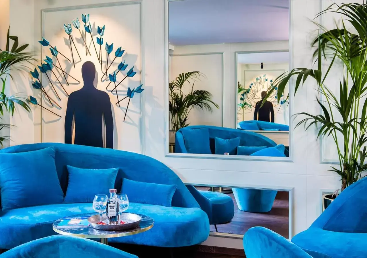 Lounge or bar in Axel Hotel Barcelona & Urban Spa- Adults Only