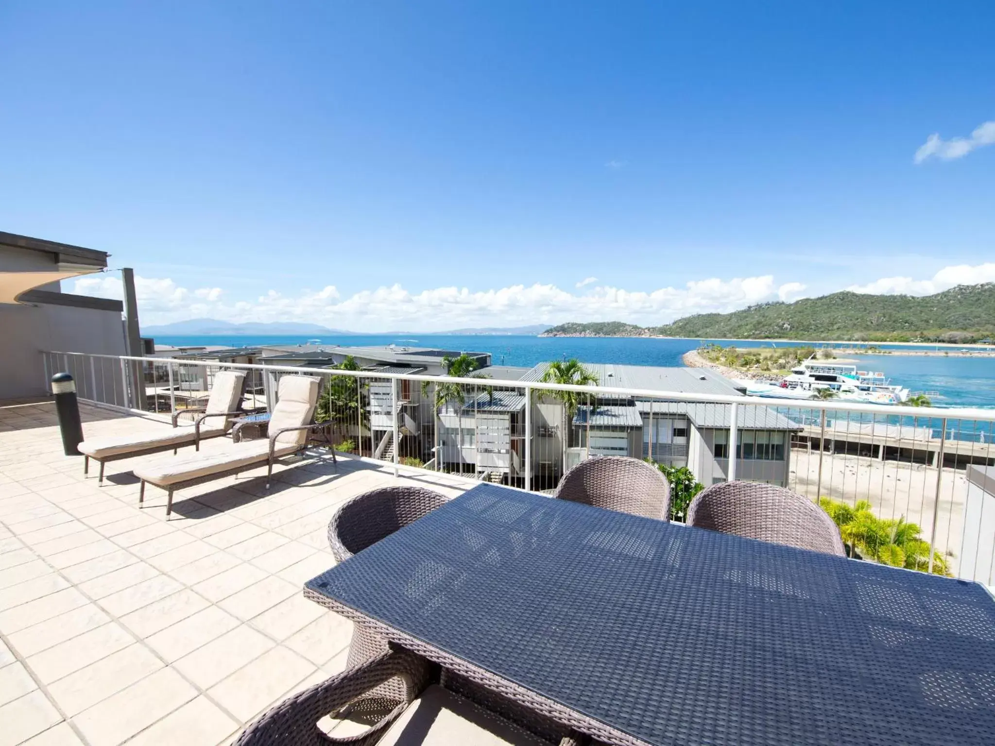 Balcony/Terrace, Patio/Outdoor Area in Grand Mercure Apartments Magnetic Island