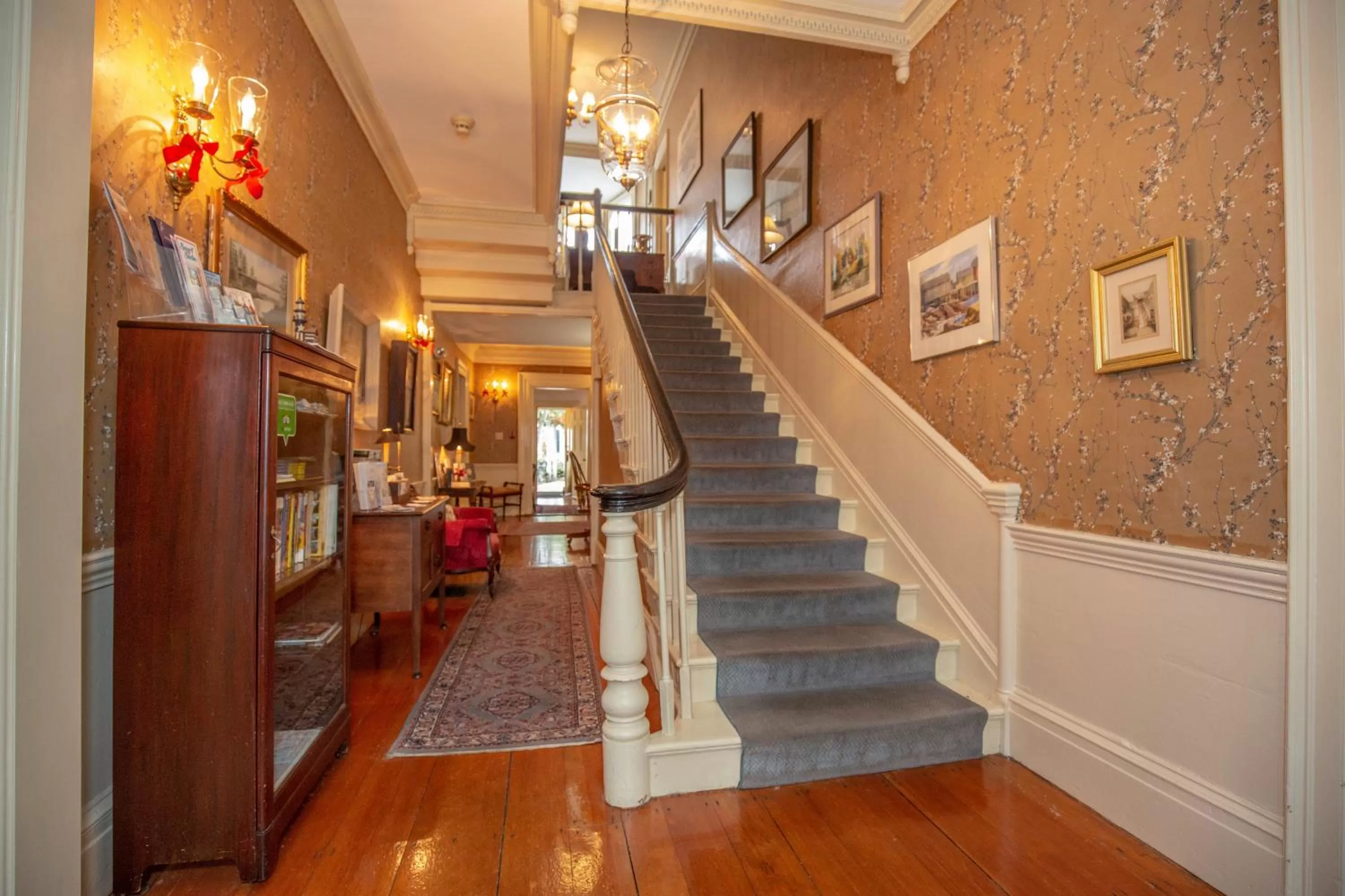 Decorative detail in Clark Currier Inn