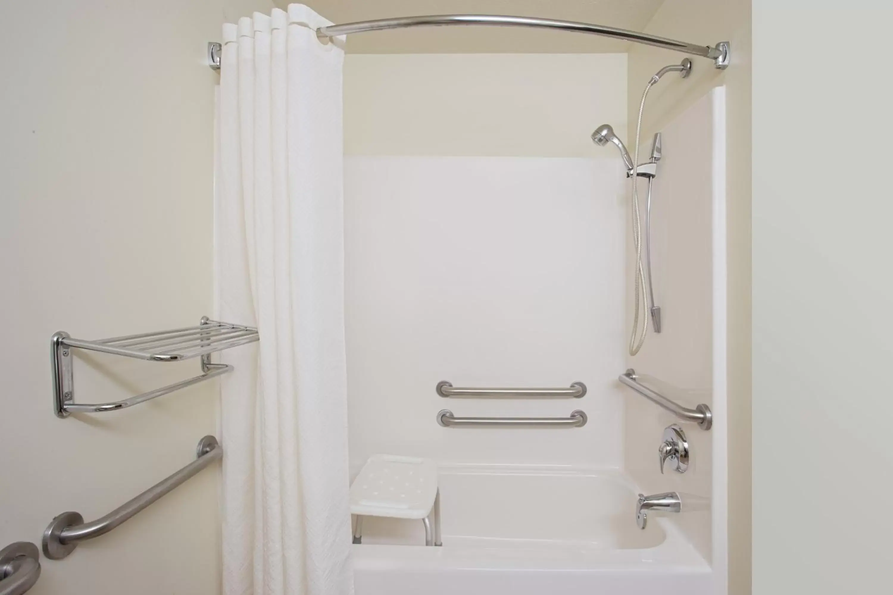 Bathroom in Microtel Inn & Suites by Wyndham Holland