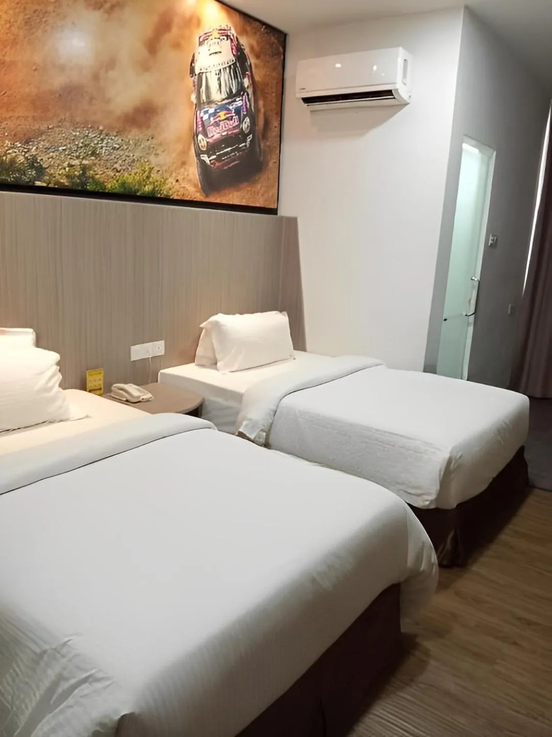 Bed in Swiss-Belexpress Nilai