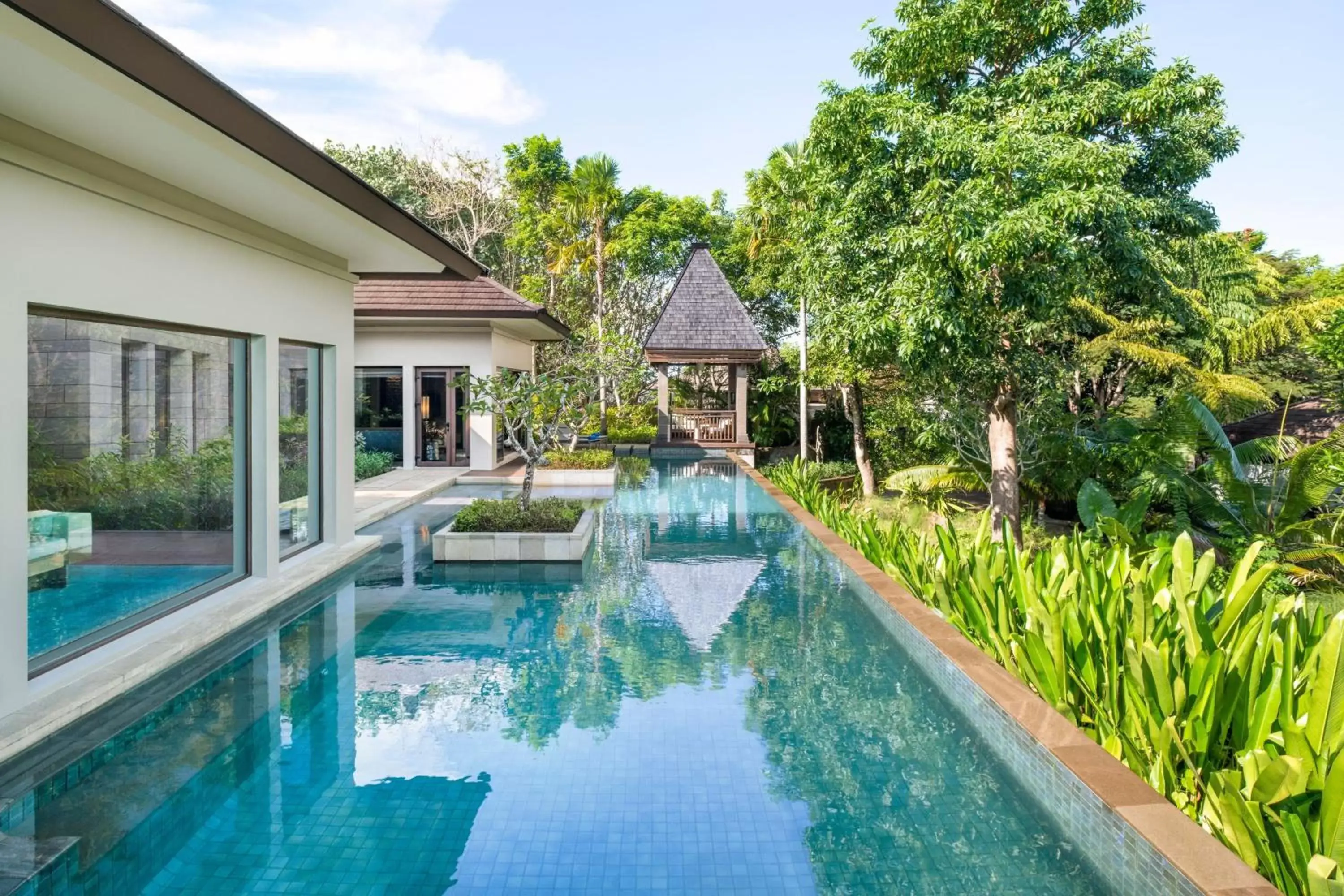 Swimming Pool in The Ritz-Carlton Bali
