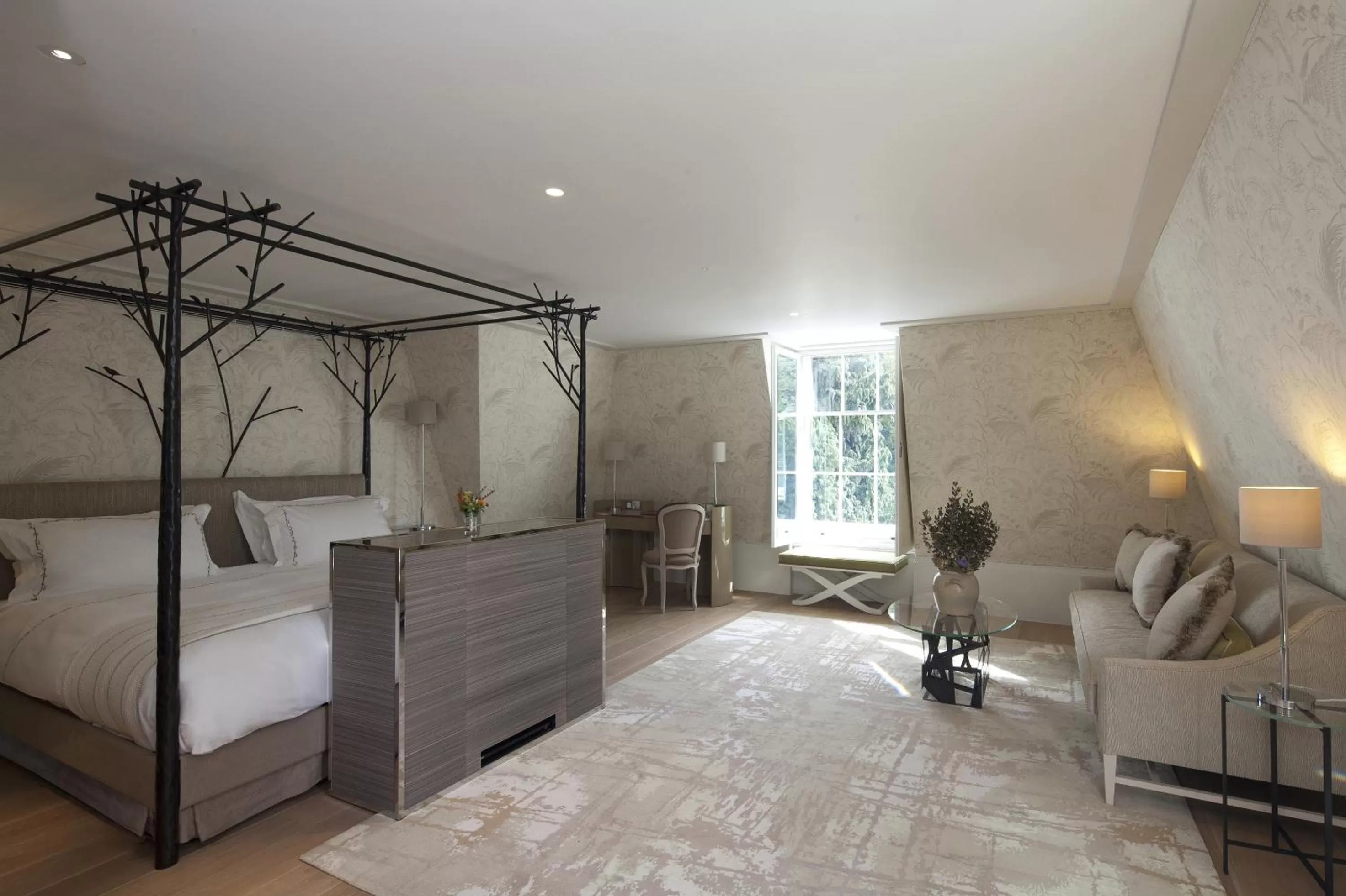 Junior Suite - Main Building in Coworth Park - Dorchester Collection