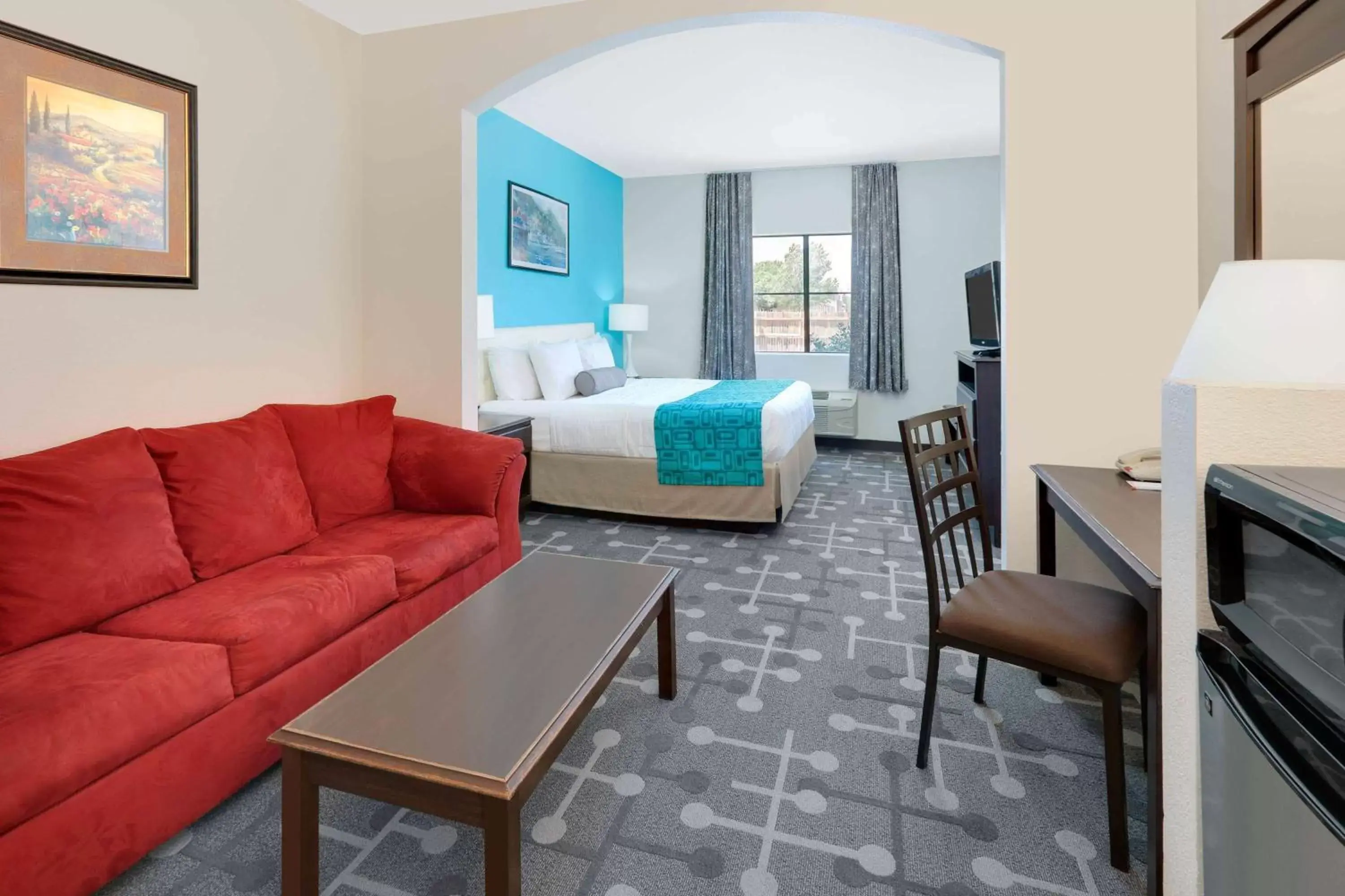 Bed in Howard Johnson by Wyndham Lubbock TX Bed in Howard Johnson by Wyndham Lubbock TX