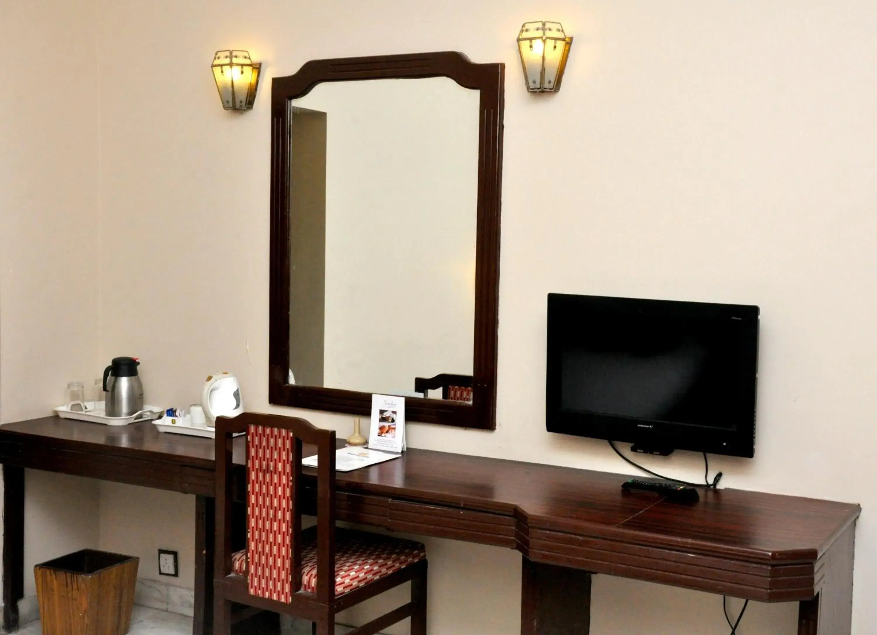 TV/Entertainment Center in Hotel Vishnupriya