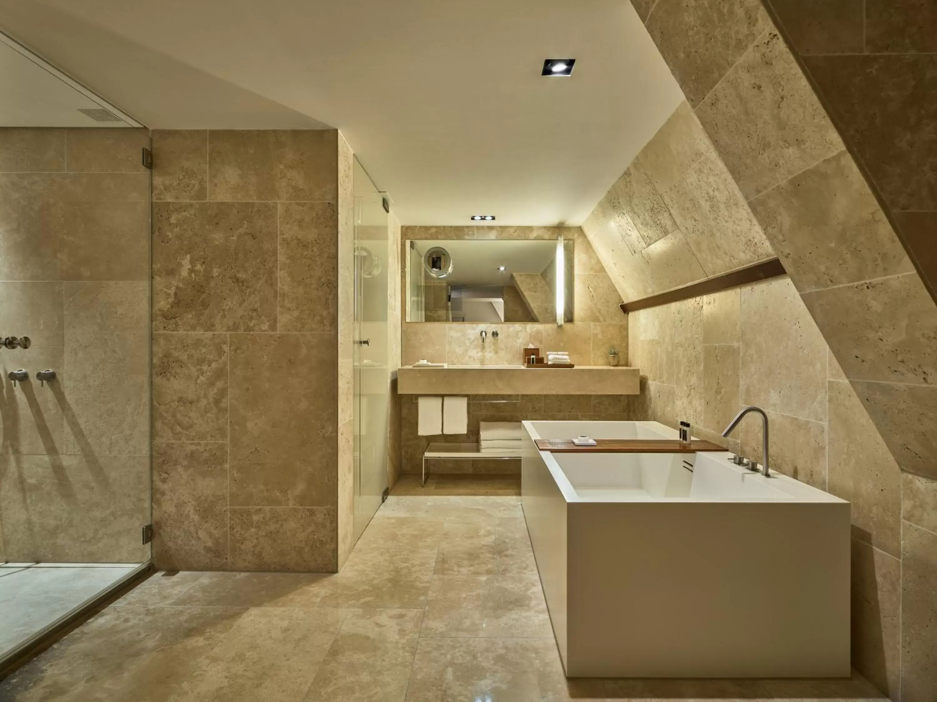 Bathroom, Kitchen/Kitchenette in Conservatorium Hotel