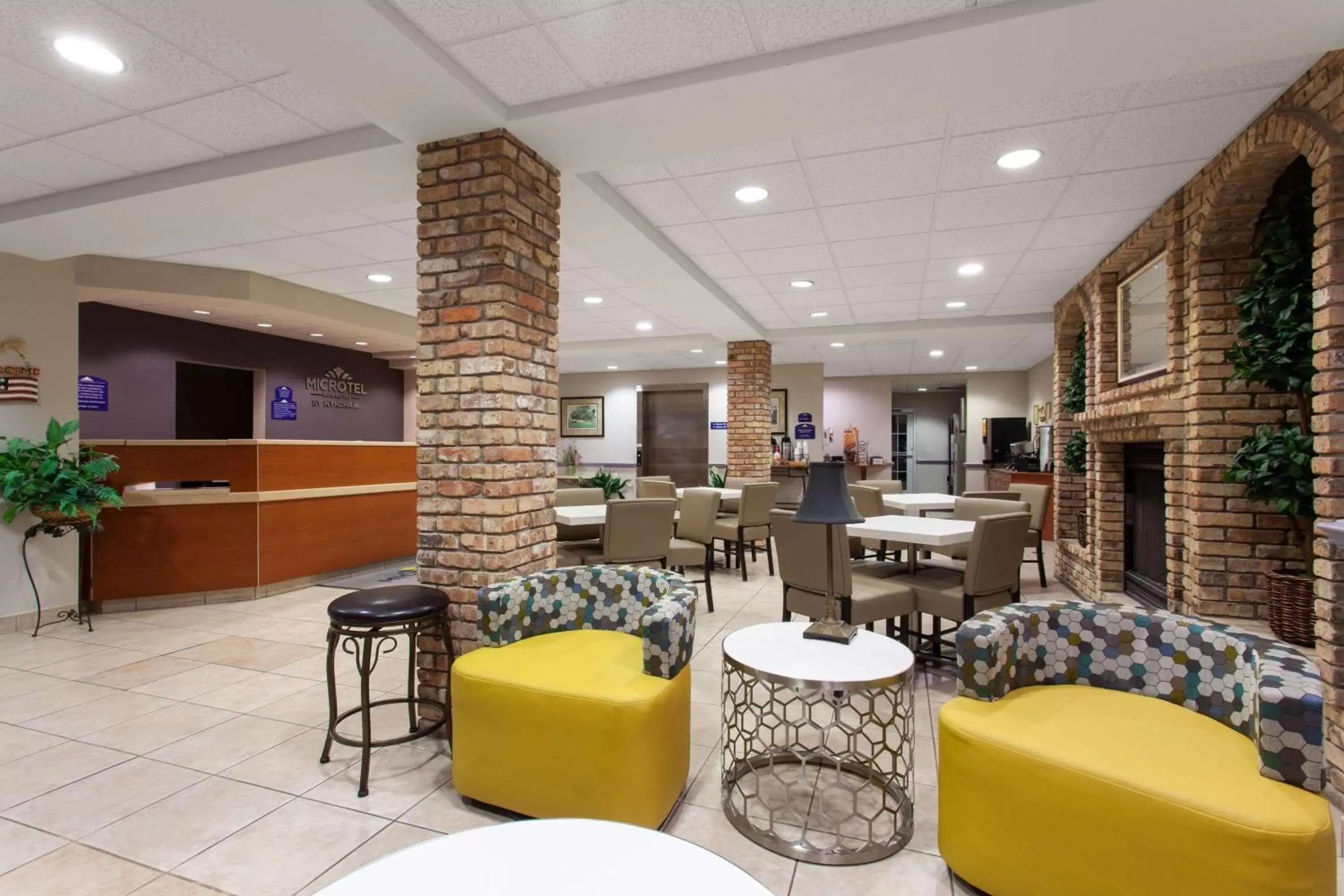 Lobby or reception, Lobby/Reception in Microtel Inn and Suites by Wyndham - Lady Lake/ The Villages