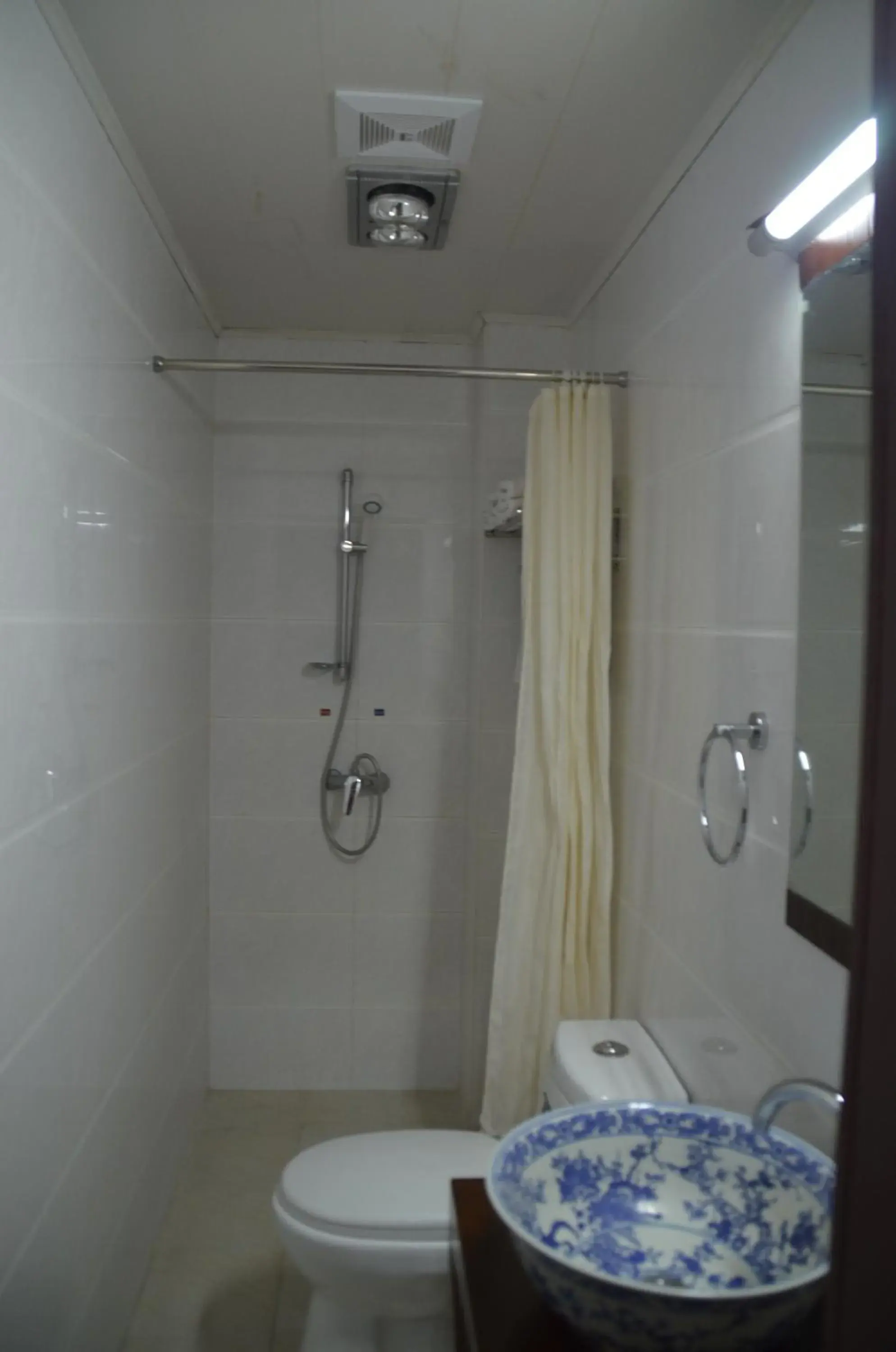 Bathroom in Qianmen Courtyard Hotel