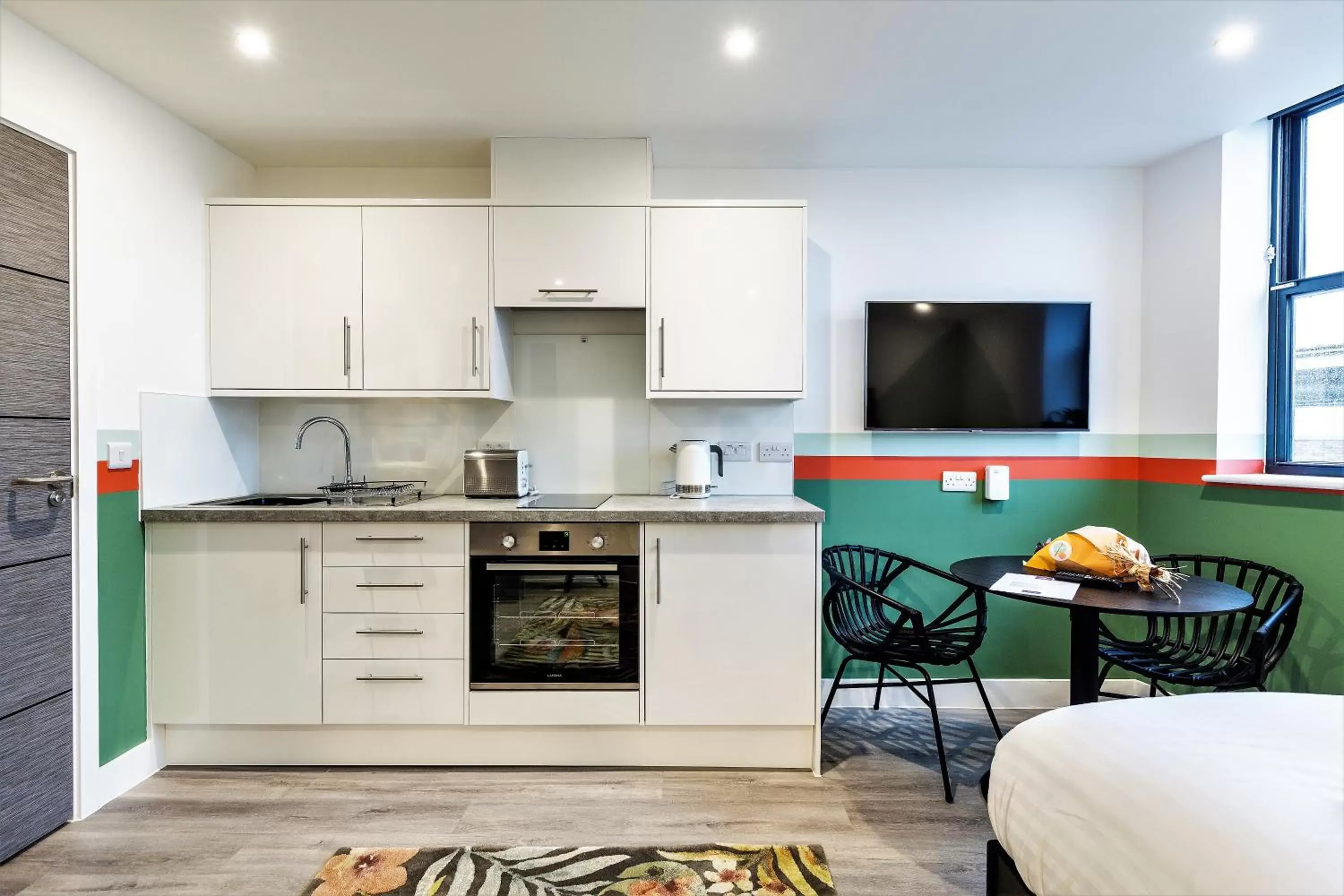 Kitchen or kitchenette, Kitchen/Kitchenette in Your Apartment I Clifton Village