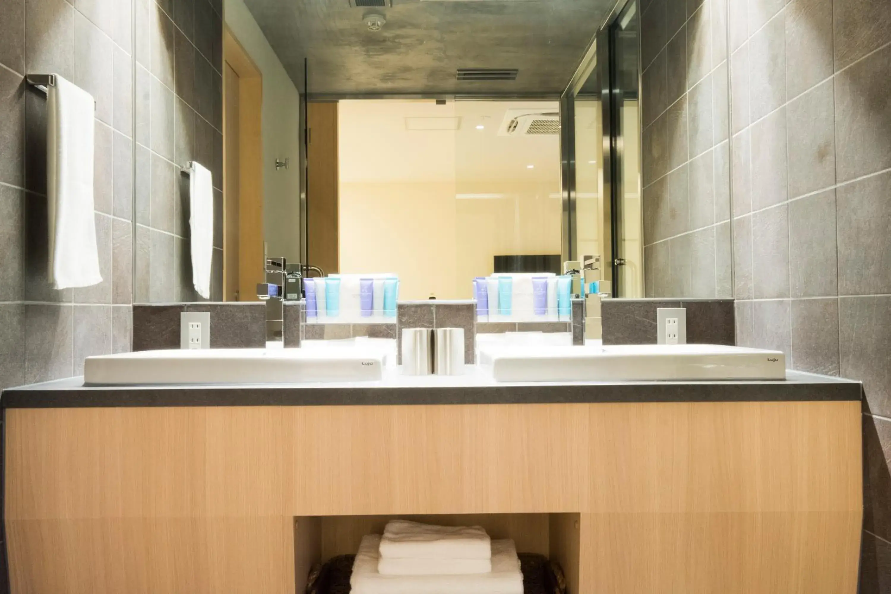 Photo of the whole room in EN HOTEL Fujisawa Photo of the whole room in EN HOTEL Fujisawa