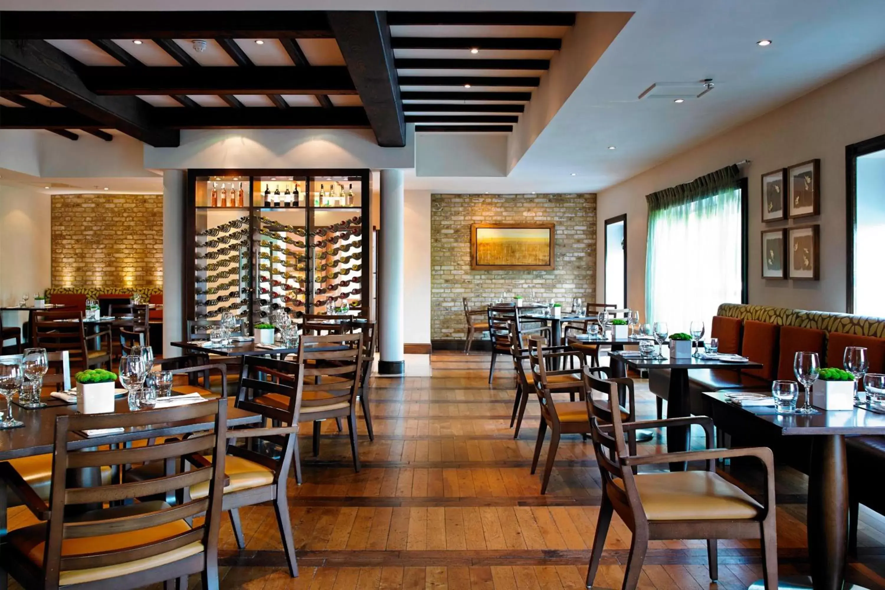 Restaurant/Places to Eat in Delta Hotels by Marriott Tudor Park Country Club