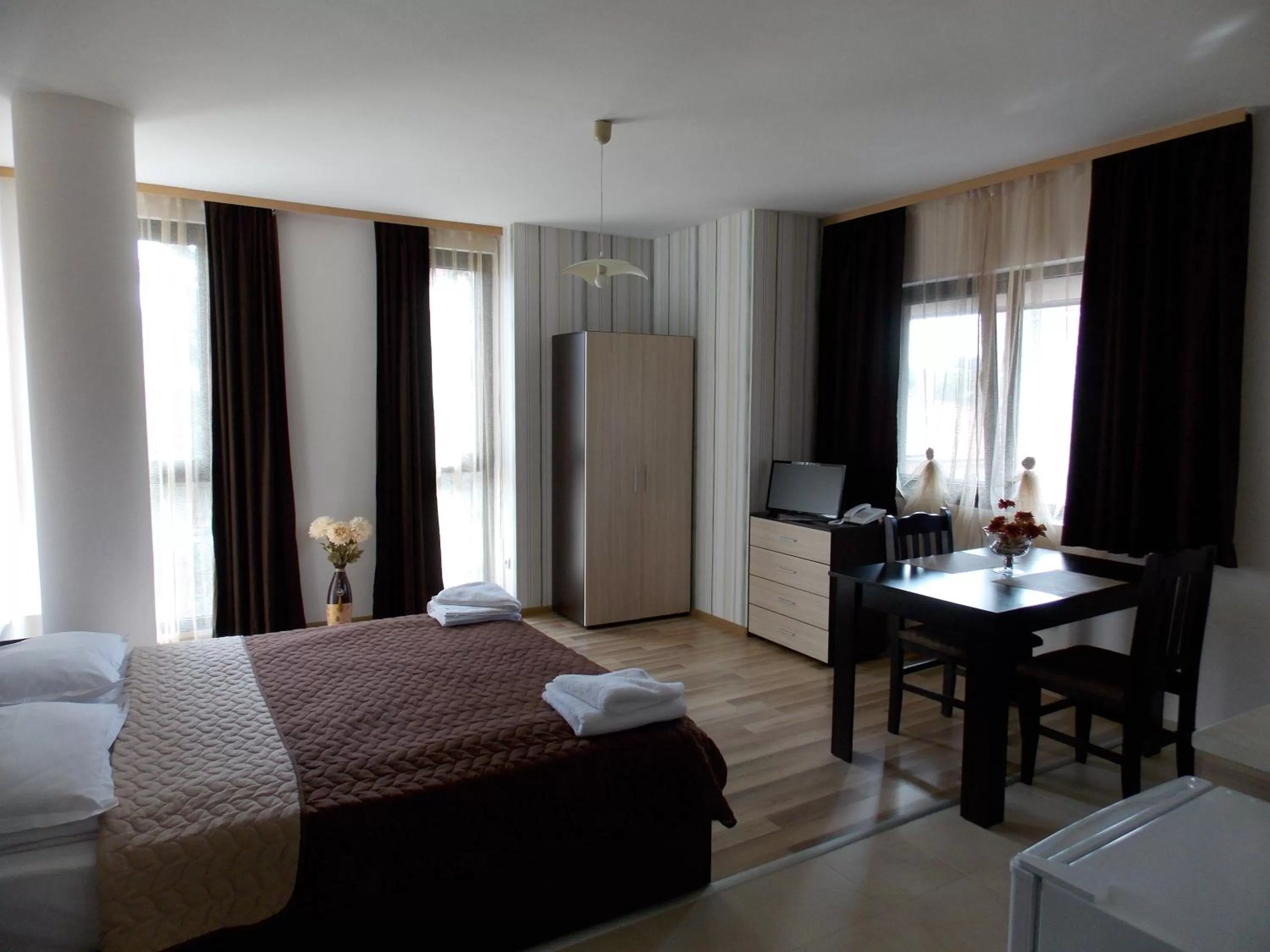 Photo of the whole room, Bed in Apart Hotel Rosen