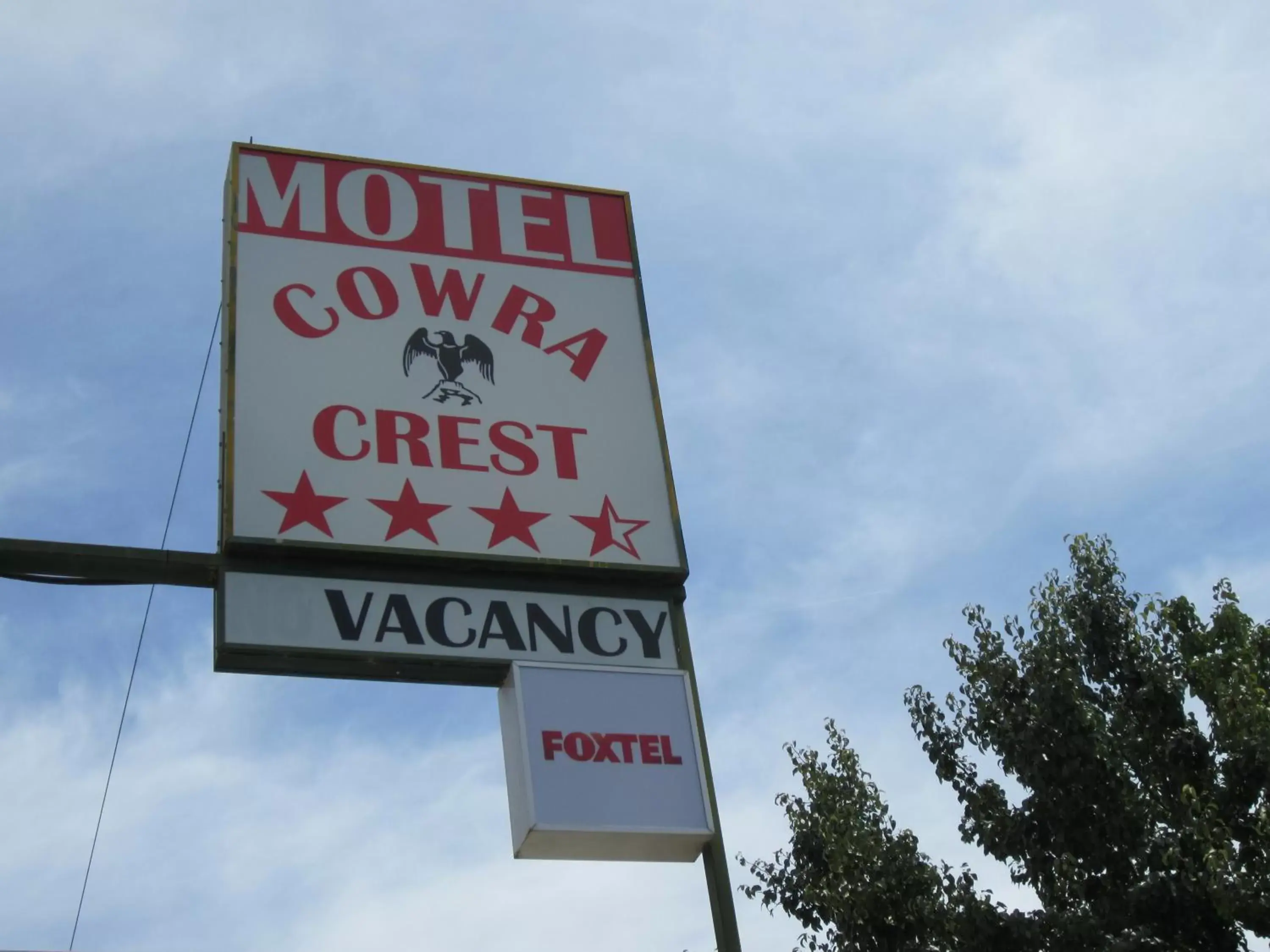 Property logo or sign in Cowra Crest Motel