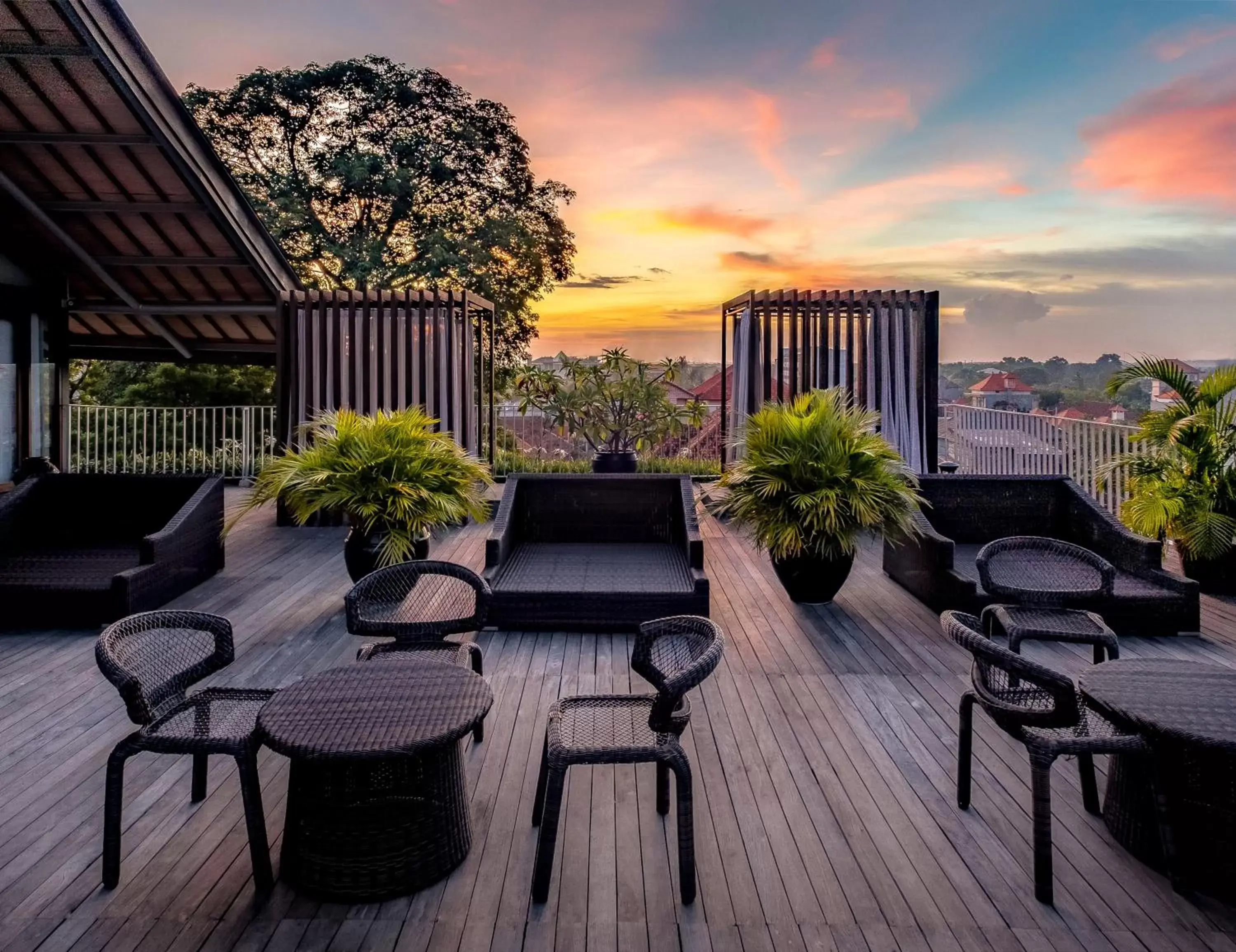 Swimming pool in Watermark Hotel & Spa Bali