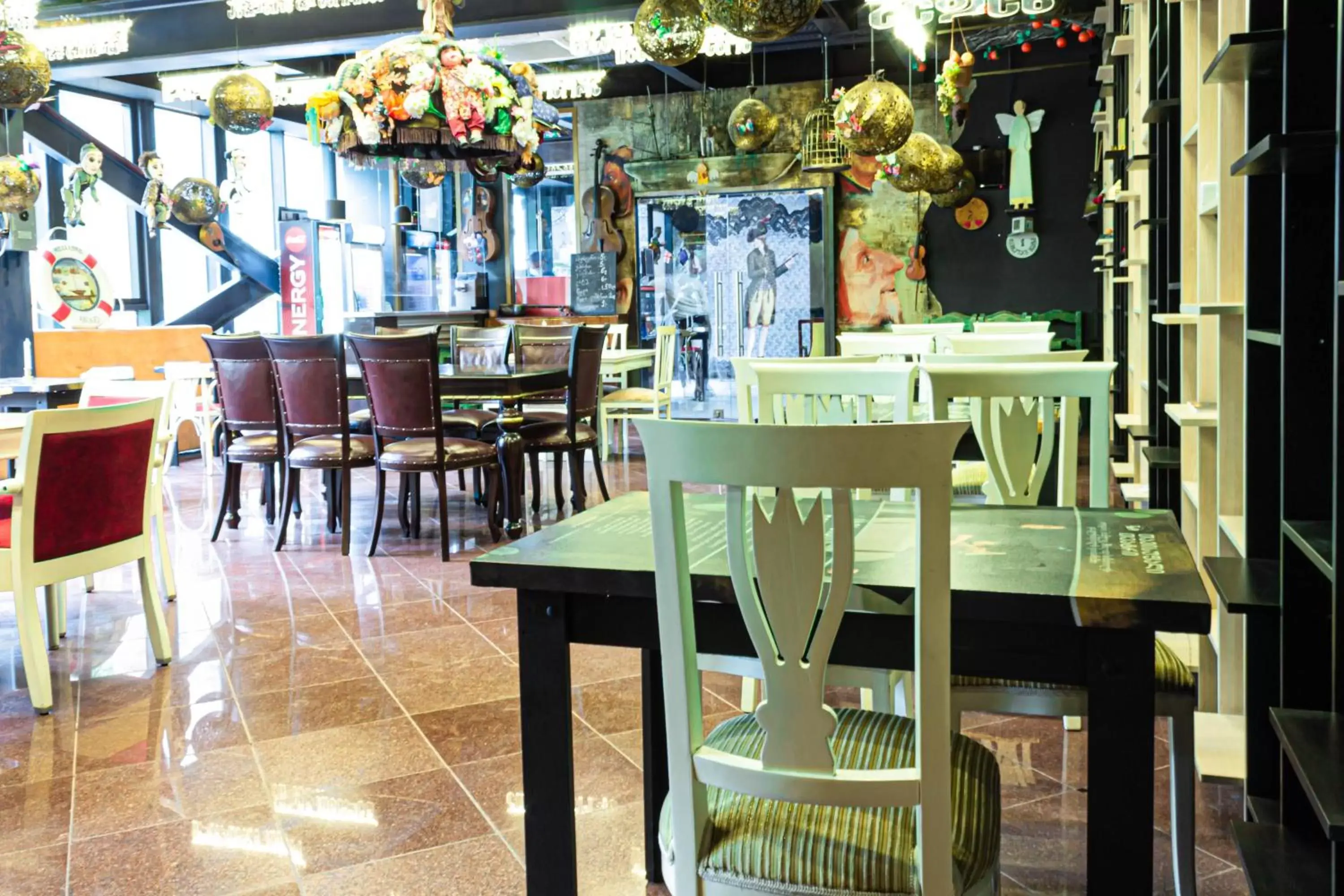 Restaurant/places to eat in Hotel Liberty Theatre Restaurant/places to eat in Hotel Liberty Theatre