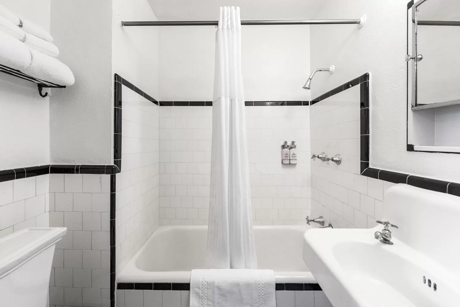 Bathroom in Hotel Congress