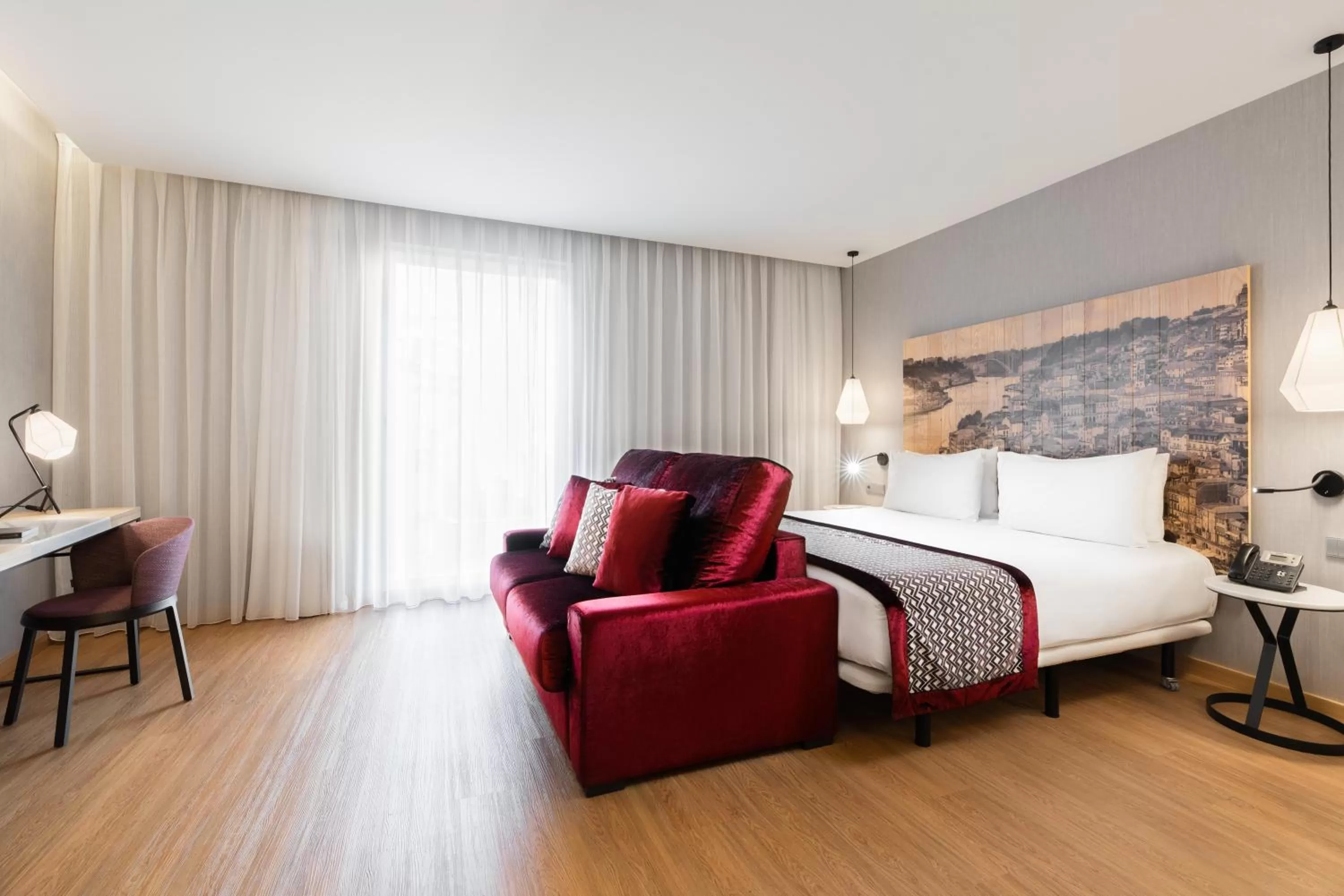 Bedroom, Bed in Eurostars Porto Centro