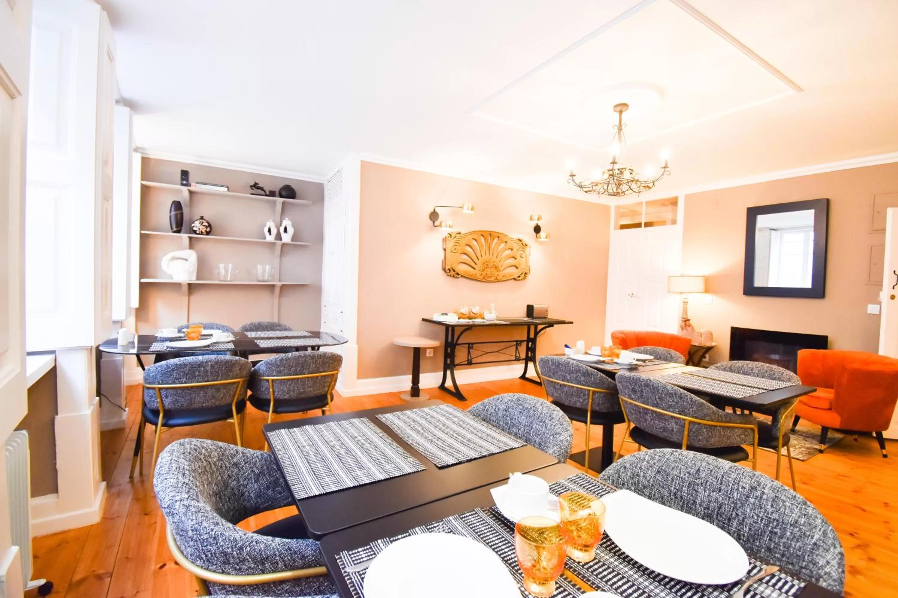 Seating Area in Charme 19