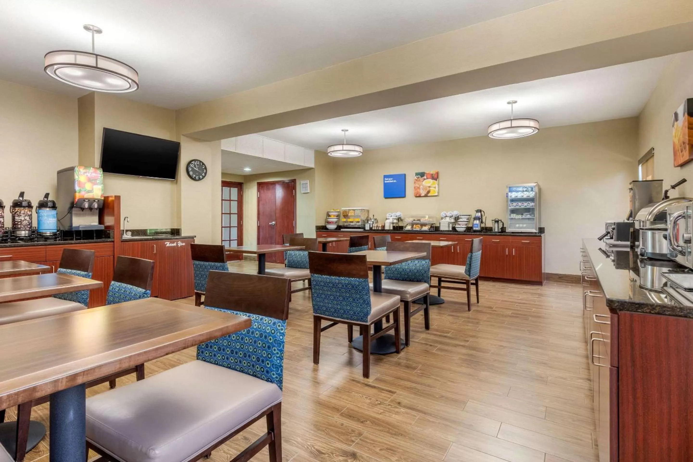 Restaurant/places to eat in Comfort Inn Lenoir City-Knoxville