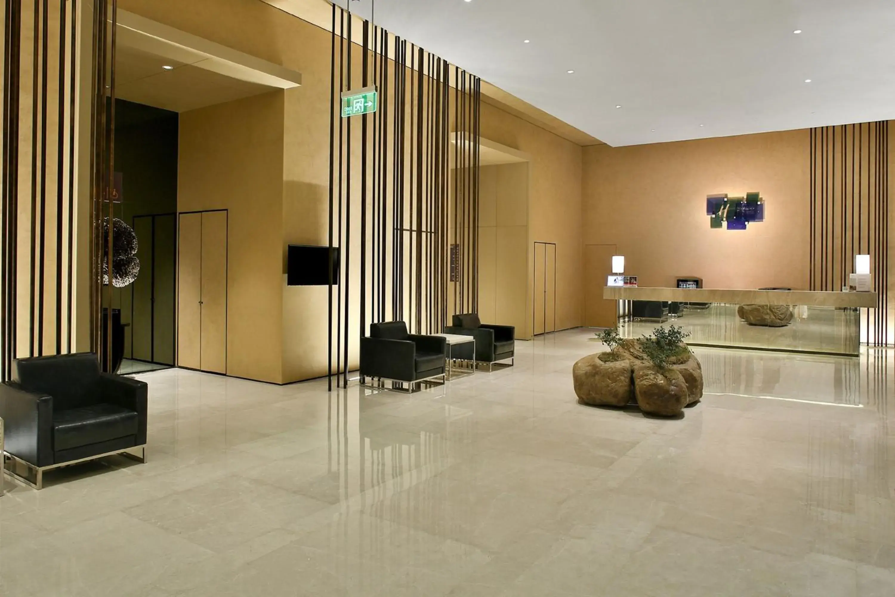 Property building in Holiday Inn Express Chengdu Wenjiang Hotspring by IHG Property building in Holiday Inn Express Chengdu Wenjiang Hotspring by IHG