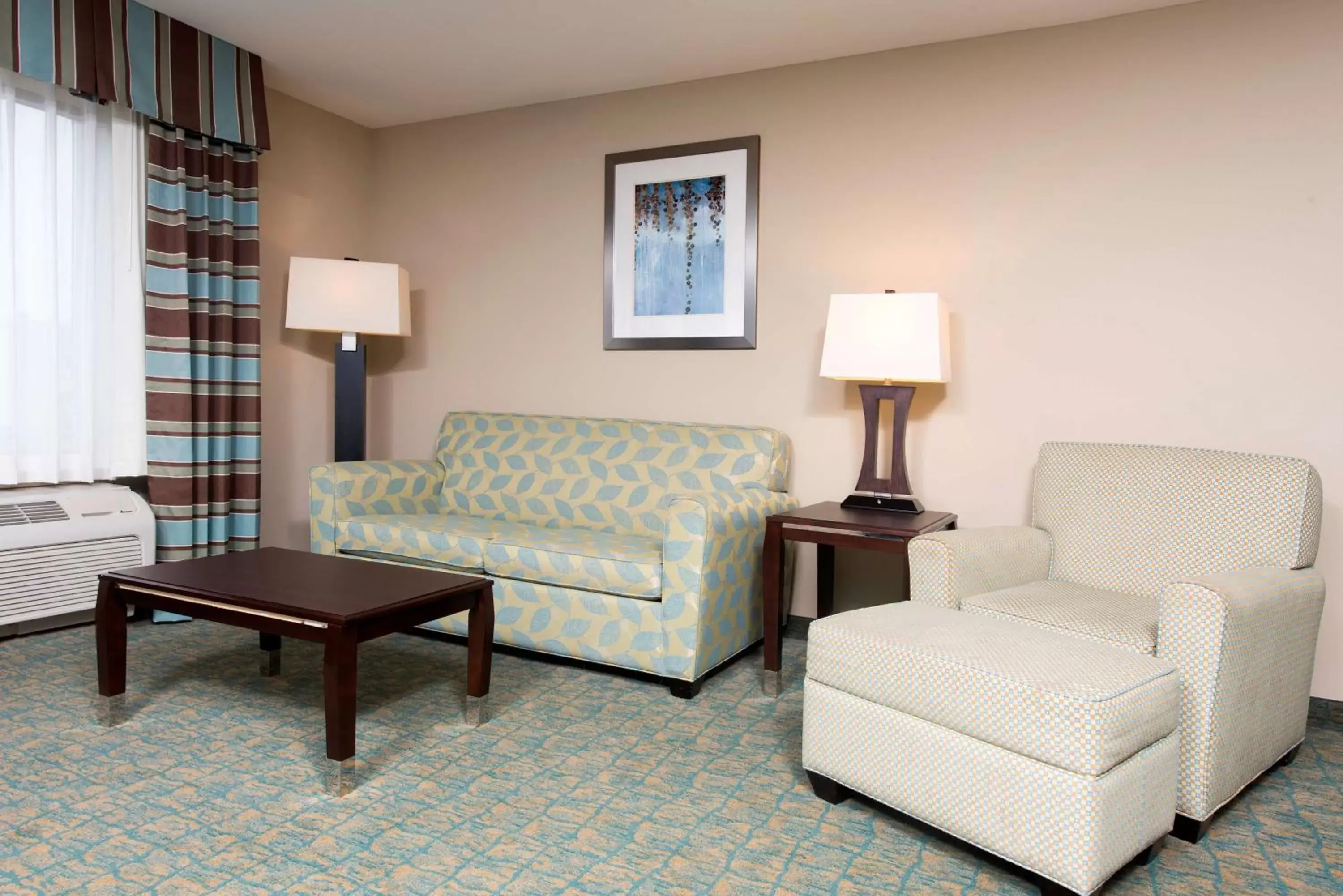 Living room, Seating Area in Hampton Inn & Suites Crawfordsville