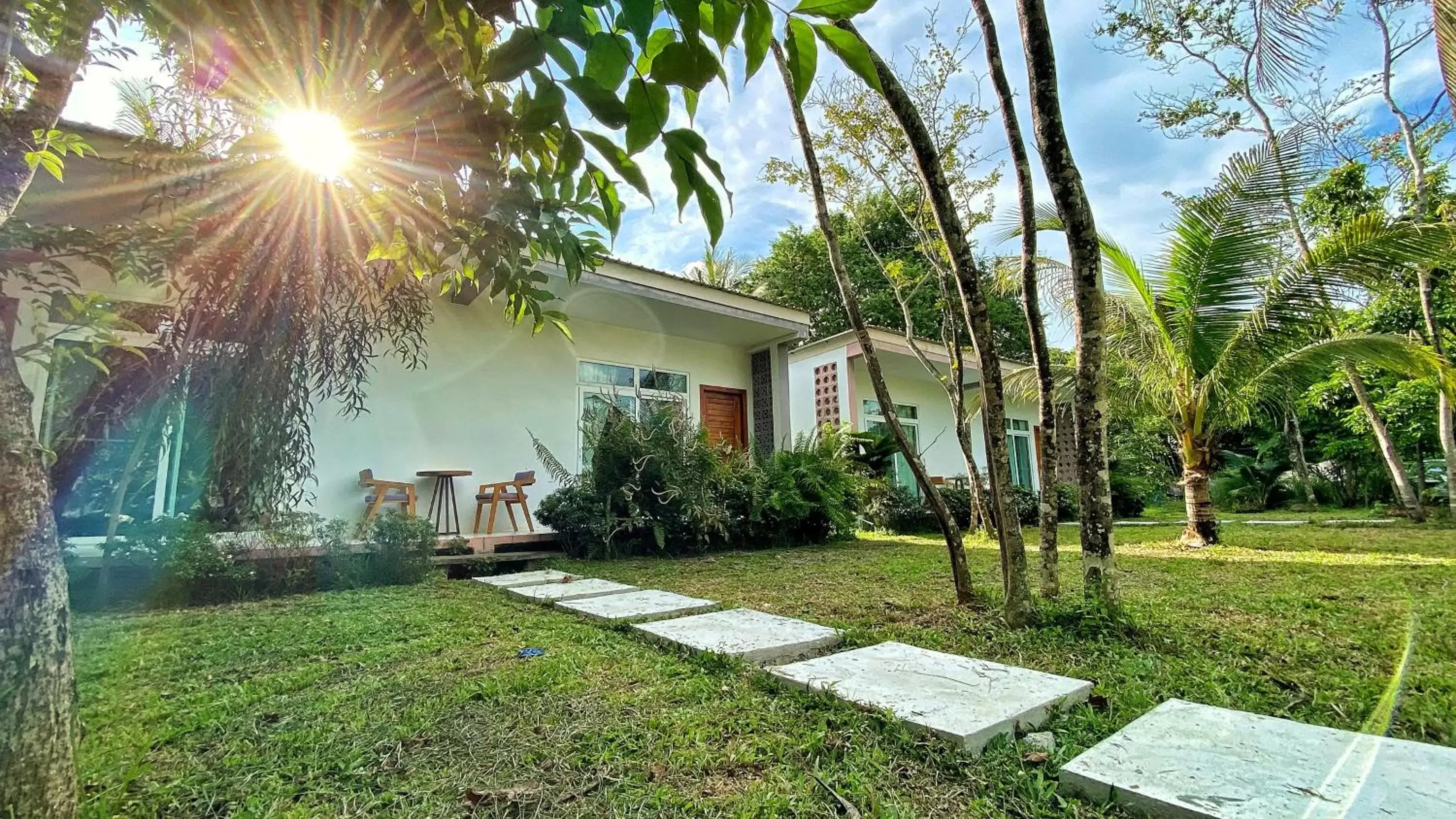 Family Room with Garden View in Kampot Riverfront Boutique Family Room with Garden View in Kampot Riverfront Boutique