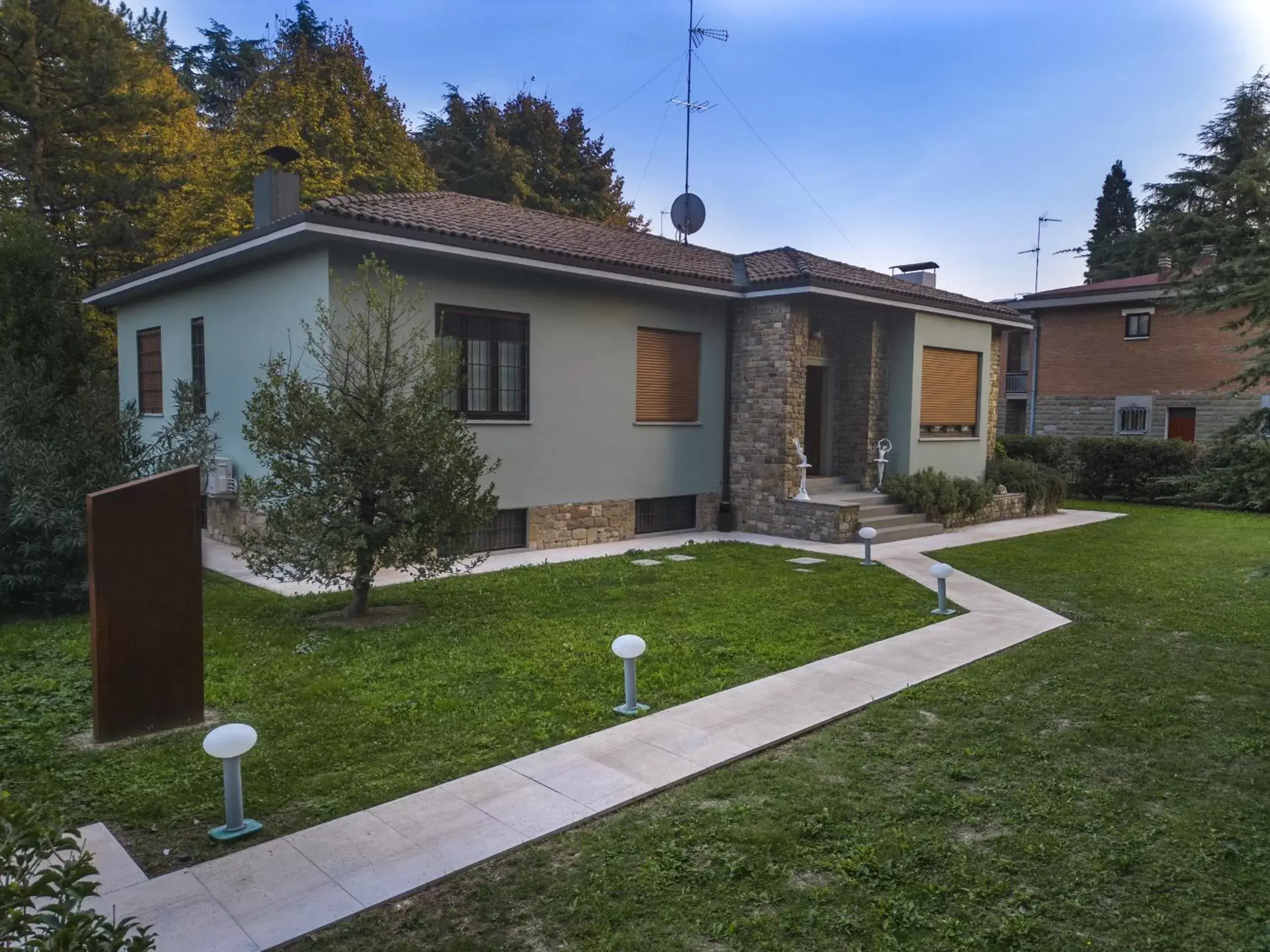 Property Building in Villa Cantoni