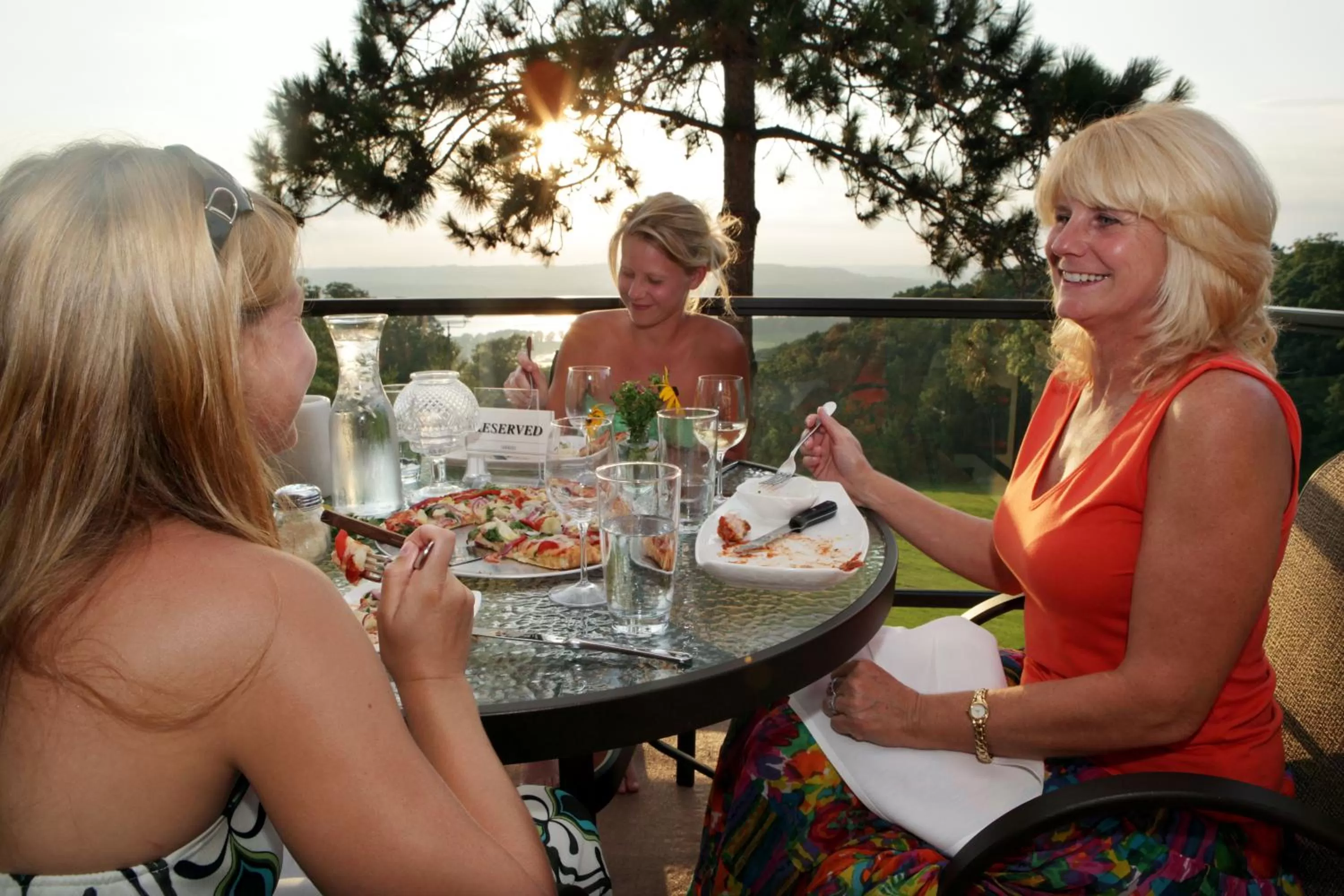 Restaurant/places to eat in Chestnut Mountain Resort