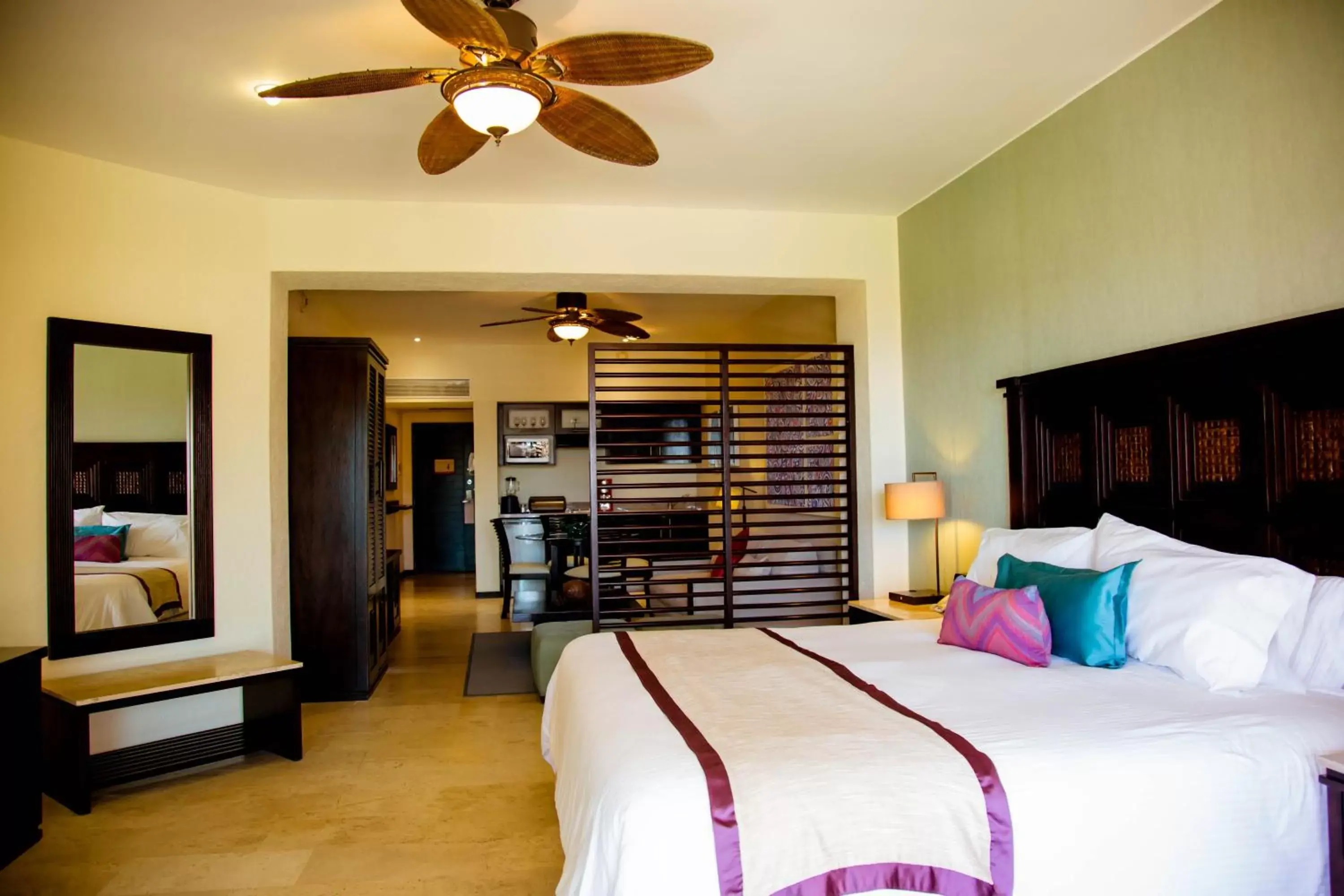 Bed in Casa Dorada Los Cabos Resort & Spa Bed in Casa Dorada Los Cabos Resort & Spa
