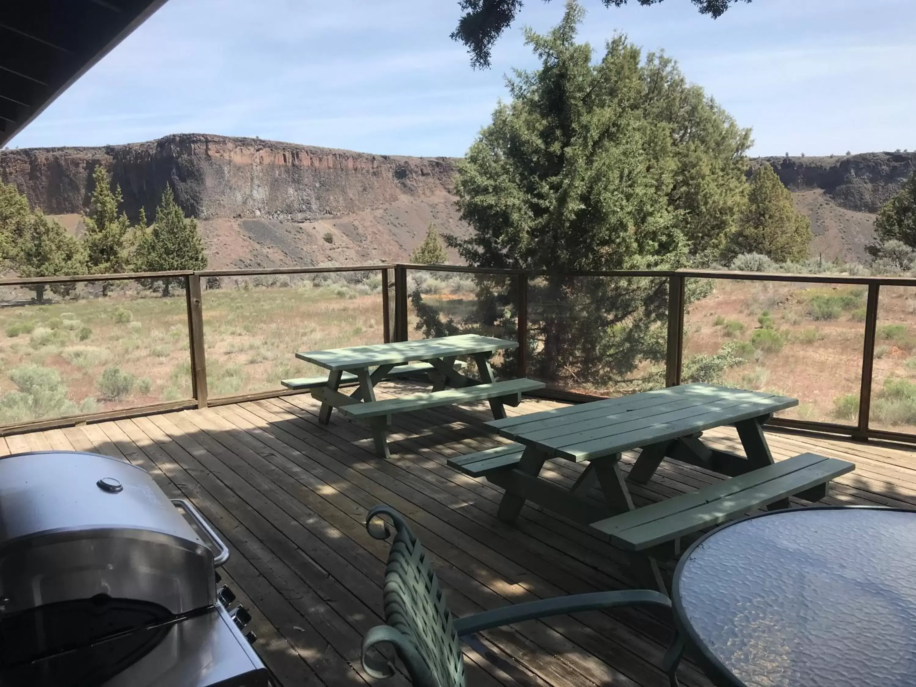 Balcony/Terrace, Mountain View in Smith Rock Resort