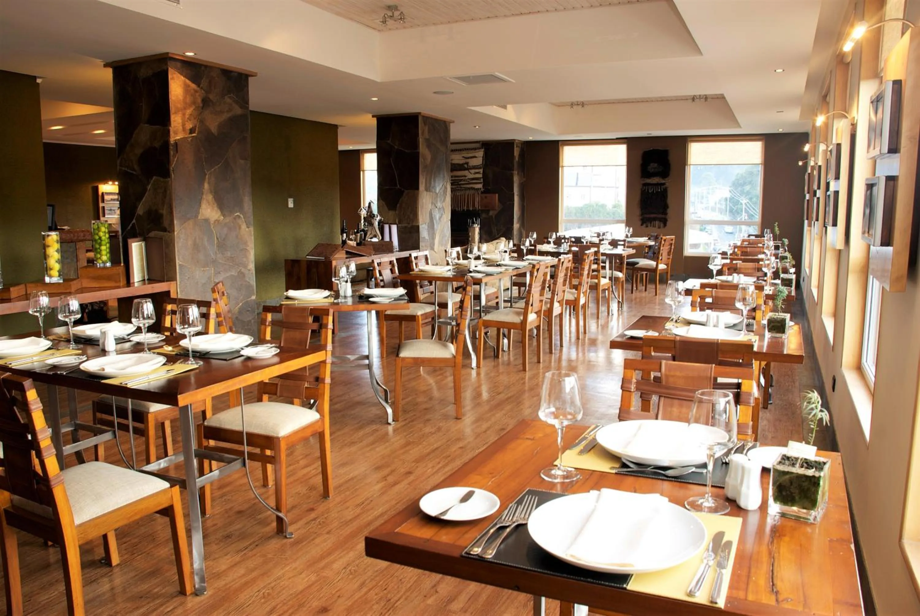 Restaurant/places to eat in Solace Hotel Puerto Varas