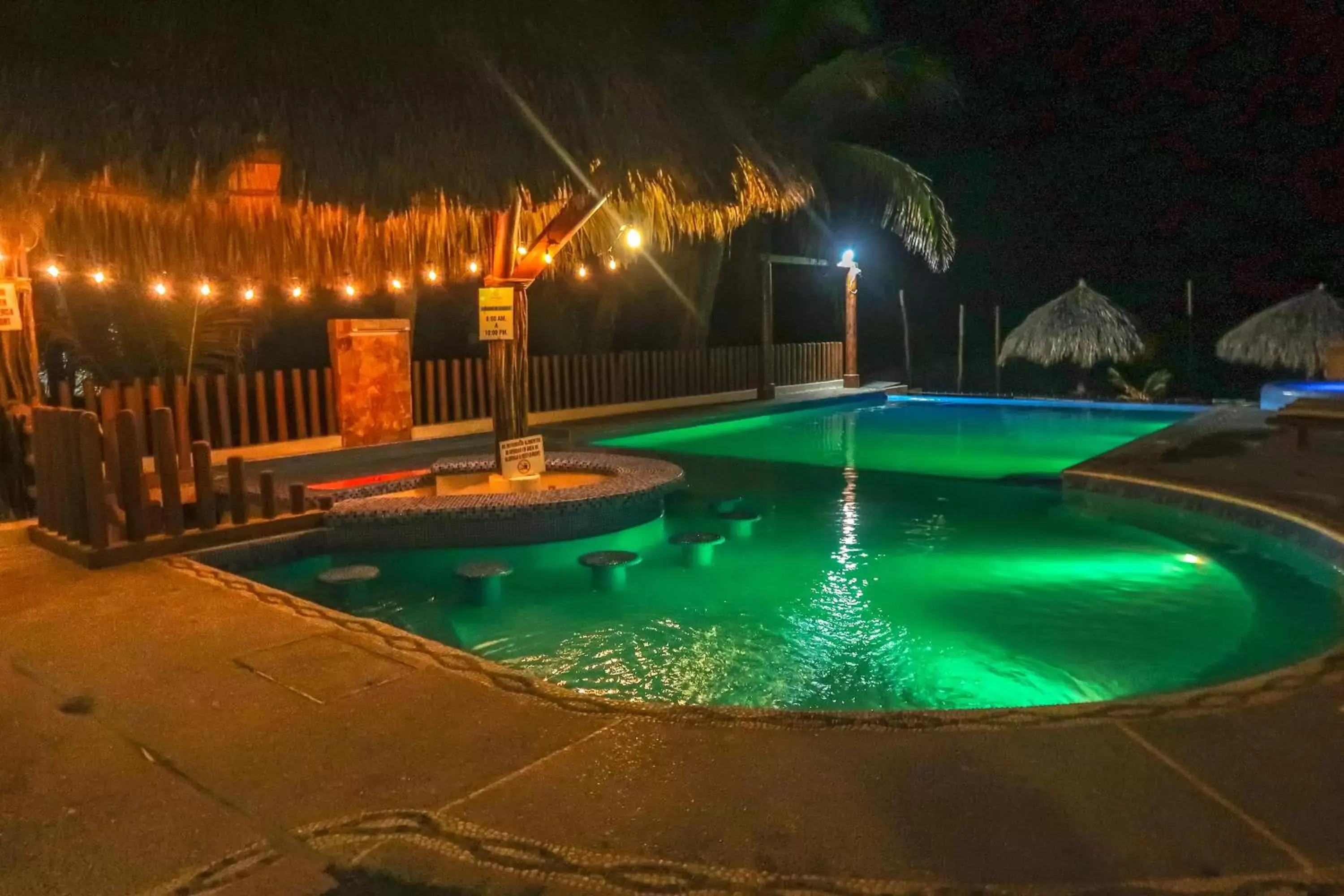 Swimming Pool in Hotel Villas Punta Blanca