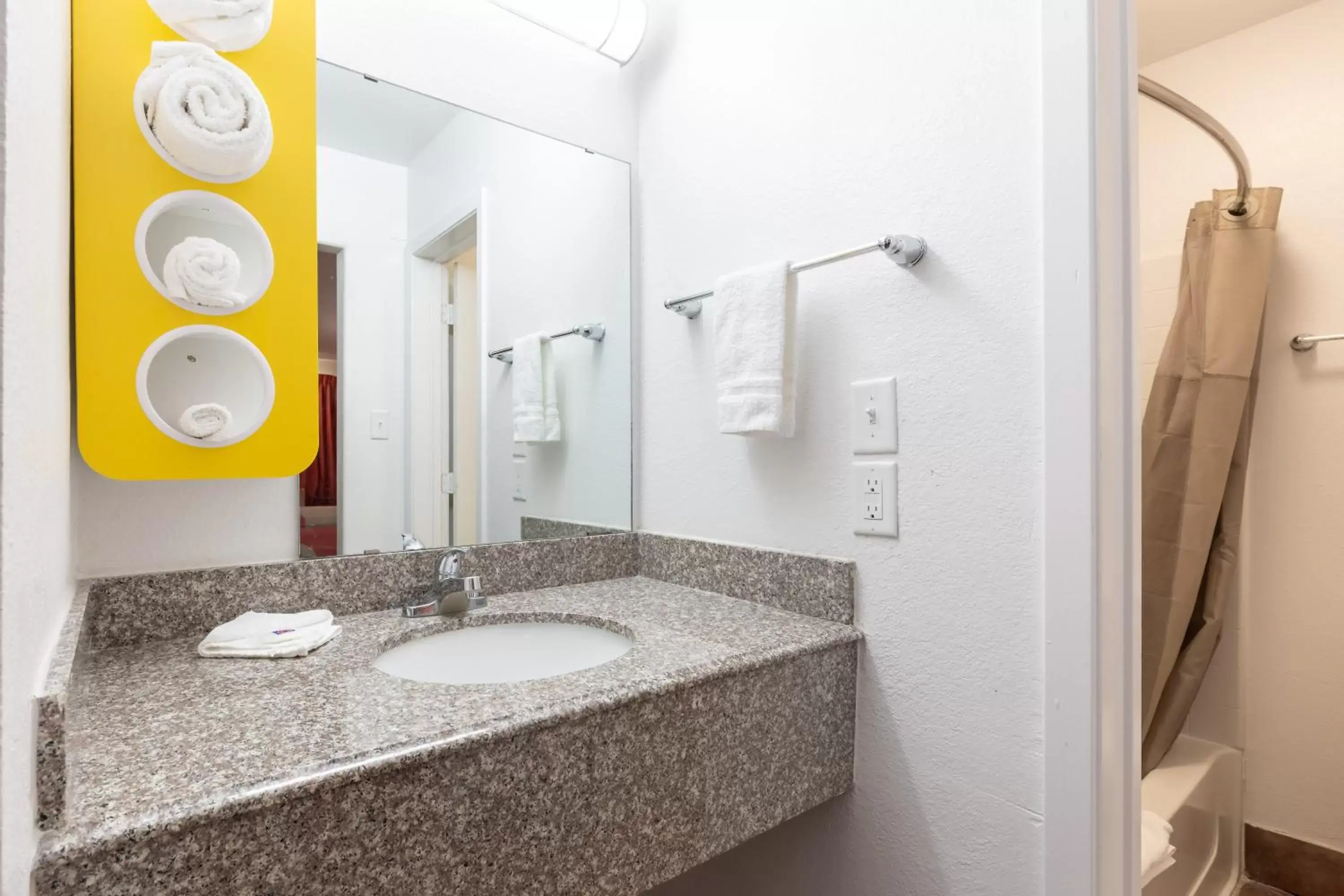 Bathroom in Motel 6-Bryan, TX - University Area