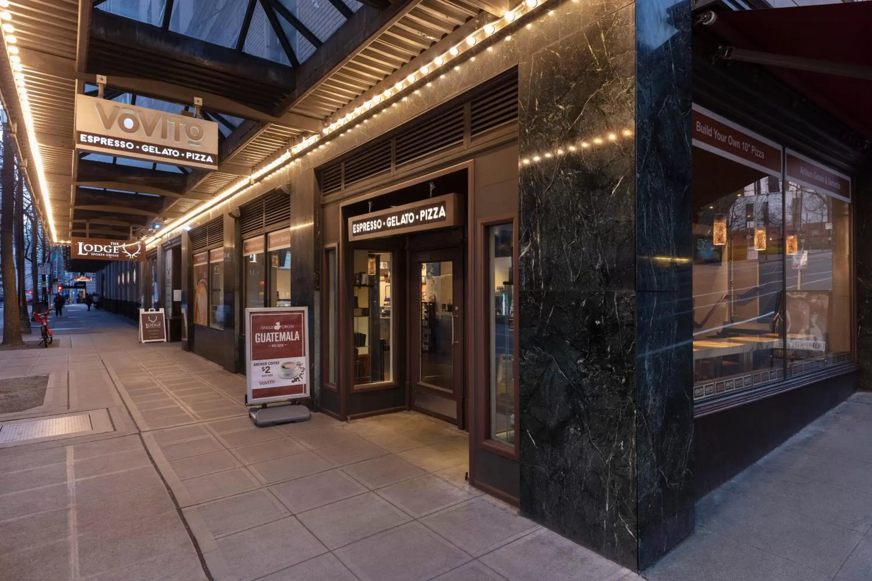 Restaurant/places to eat in Executive Hotel Pacific Restaurant/places to eat in Executive Hotel Pacific