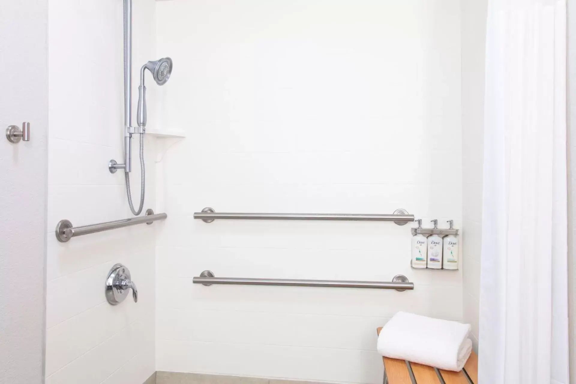 Shower, Bathroom in Holiday Inn Express - San Antonio Airport, an IHG Hotel