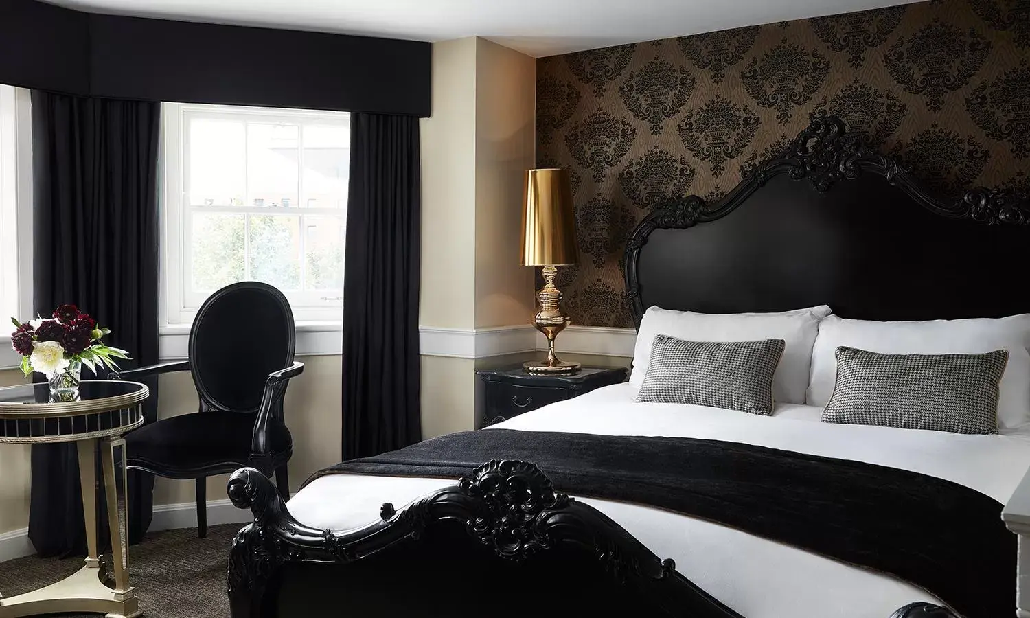 Photo of the whole room, Bed in The Westbridge Hotel Stratford