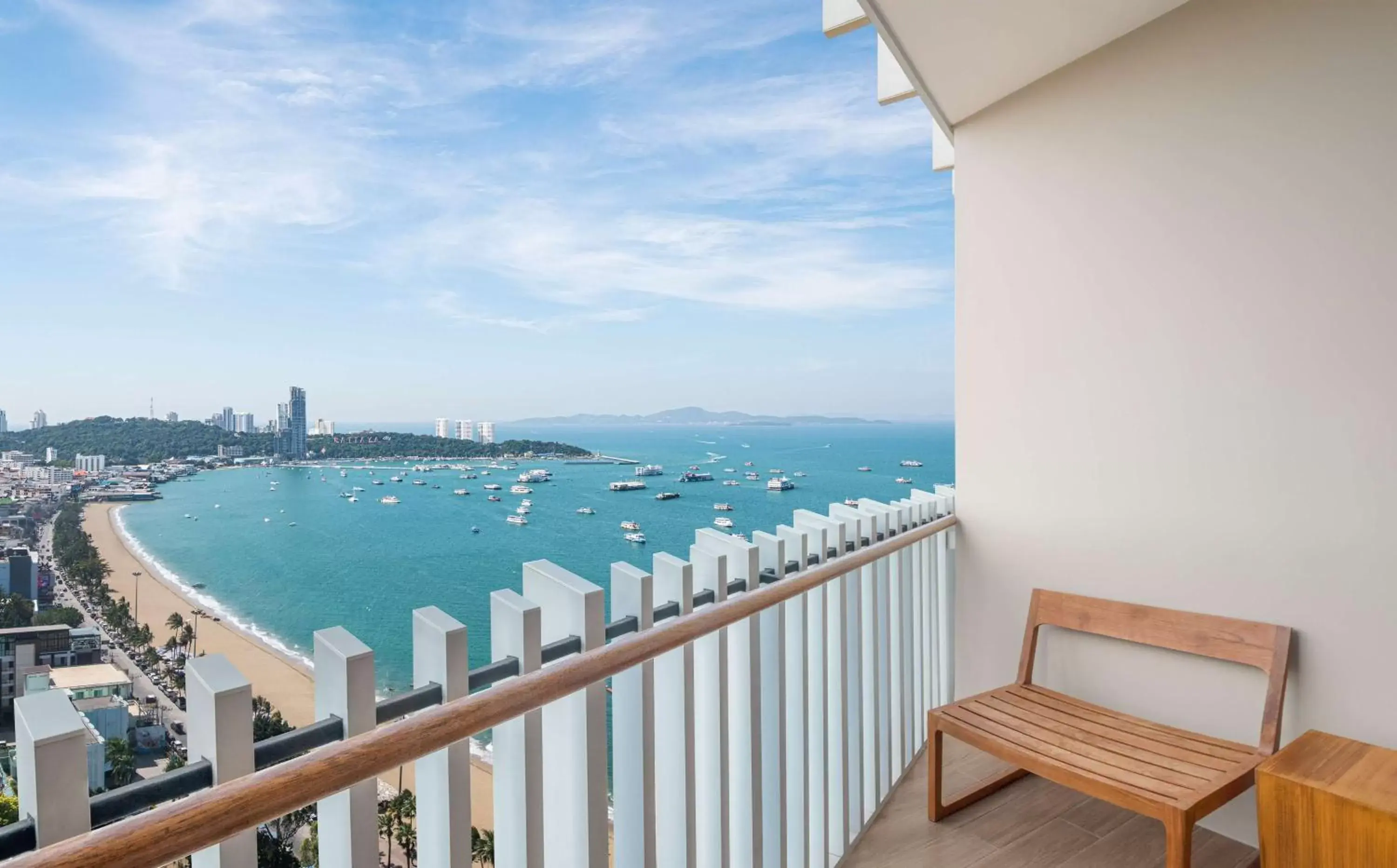 View (from property/room), Balcony/Terrace in Hilton Pattaya