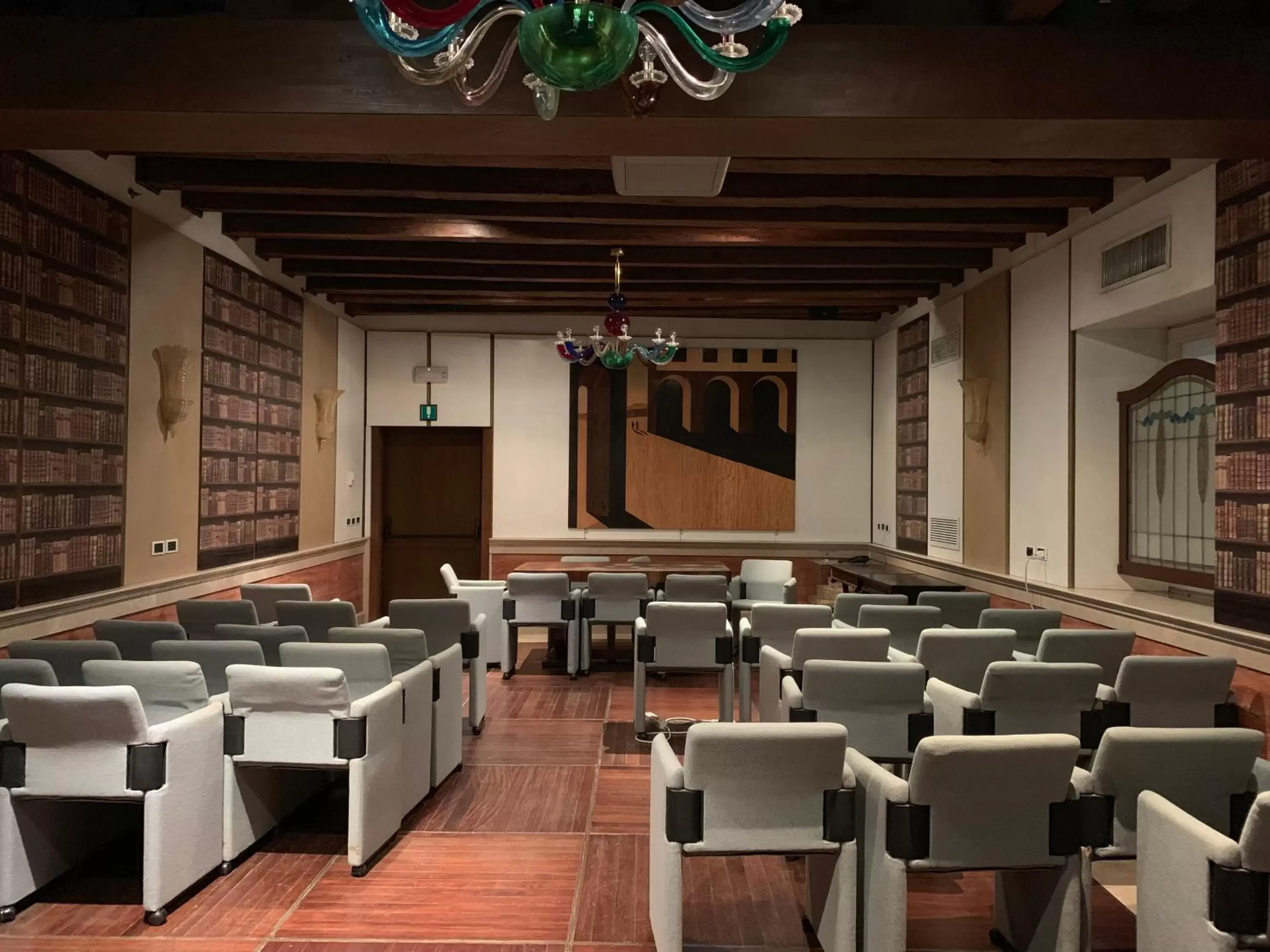 Meeting/conference room, Restaurant/Places to Eat in Hotel Saturnia & International