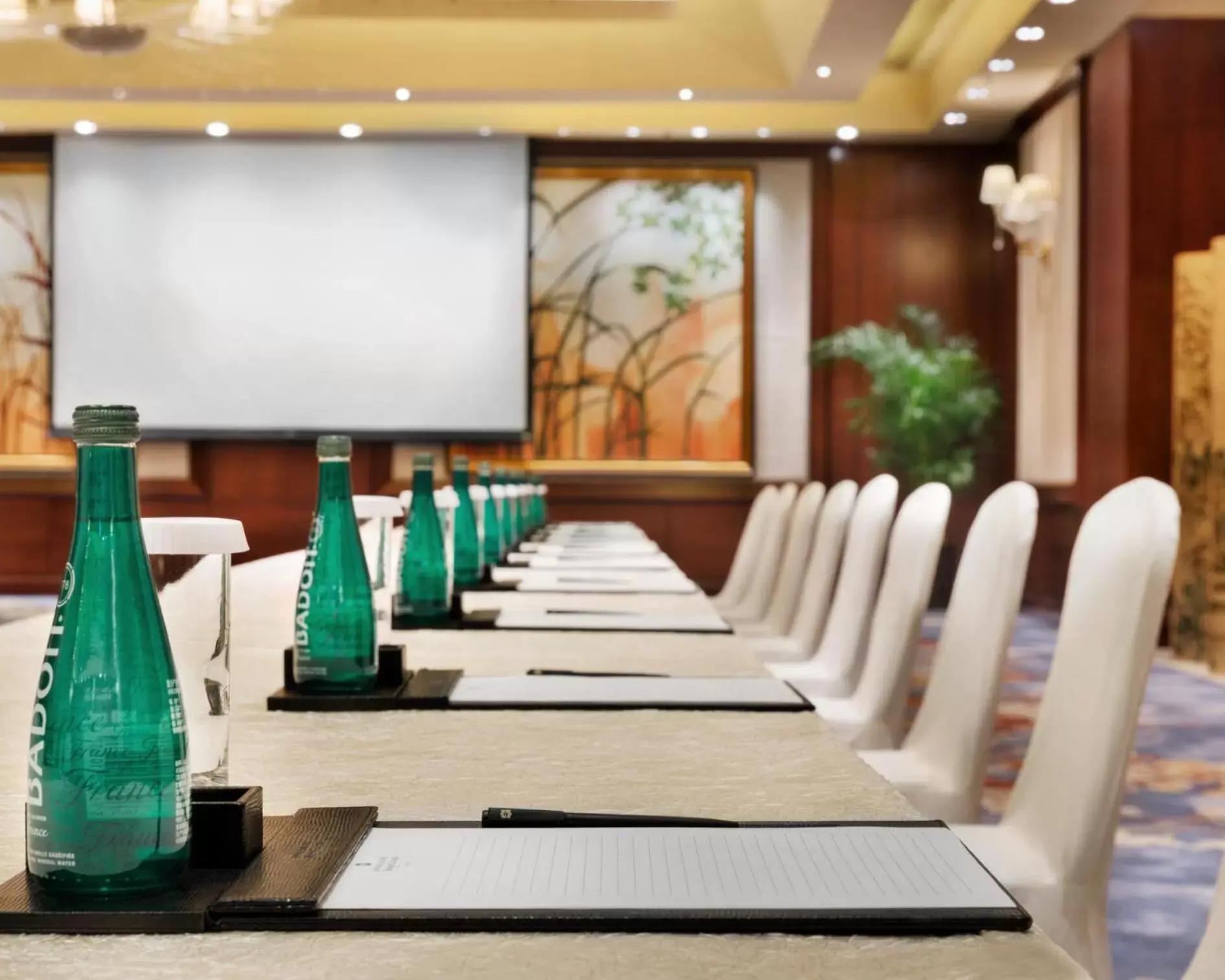 Meeting/conference room, Business Area/Conference Room in Shangri-La Wenzhou
