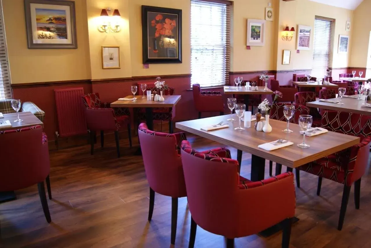 Restaurant/Places to Eat in Selkirk Arms Hotel