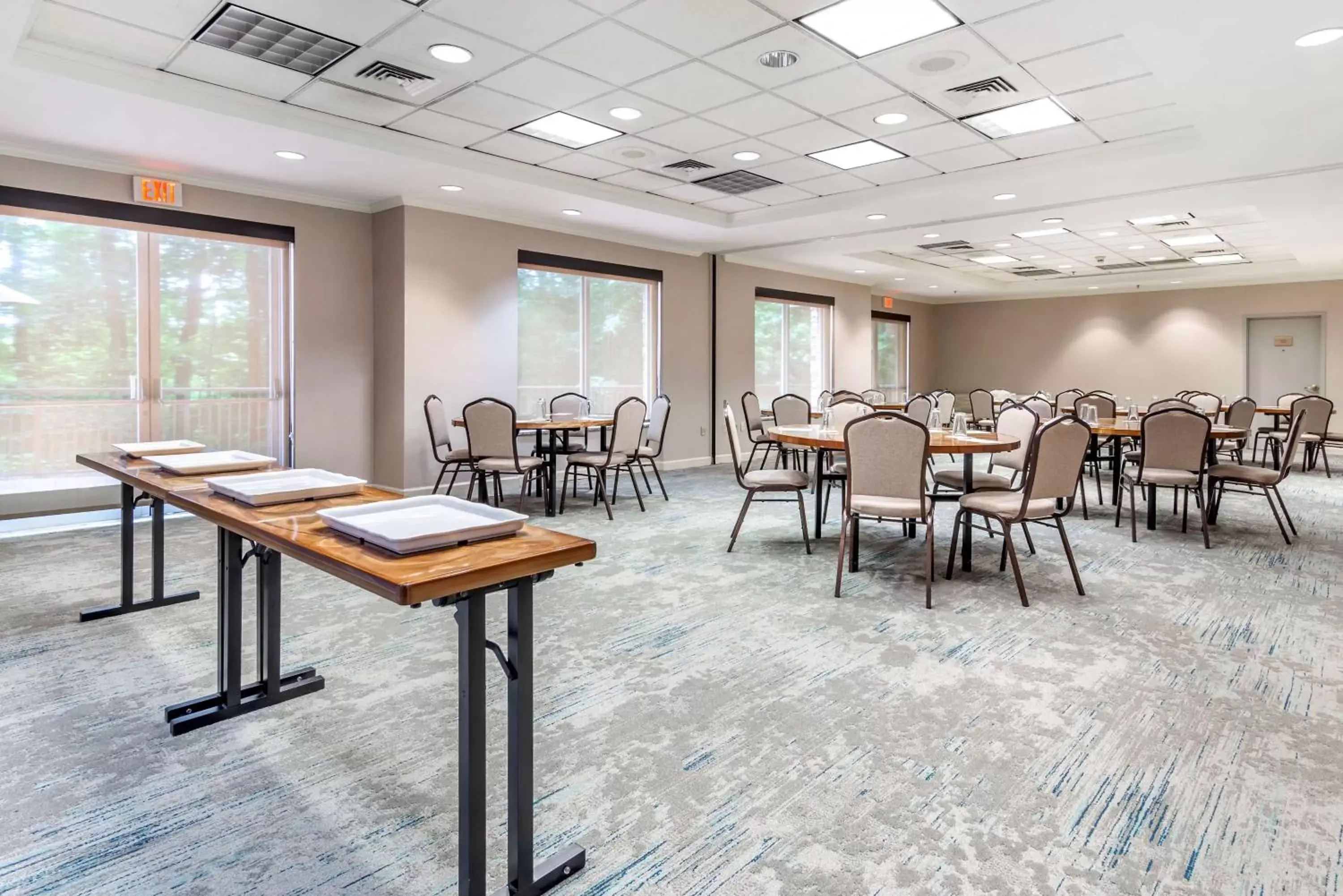 Meeting/conference room, Restaurant/Places to Eat in Hilton Garden Inn Atlanta Northeast/Gwinnett Sugarloaf