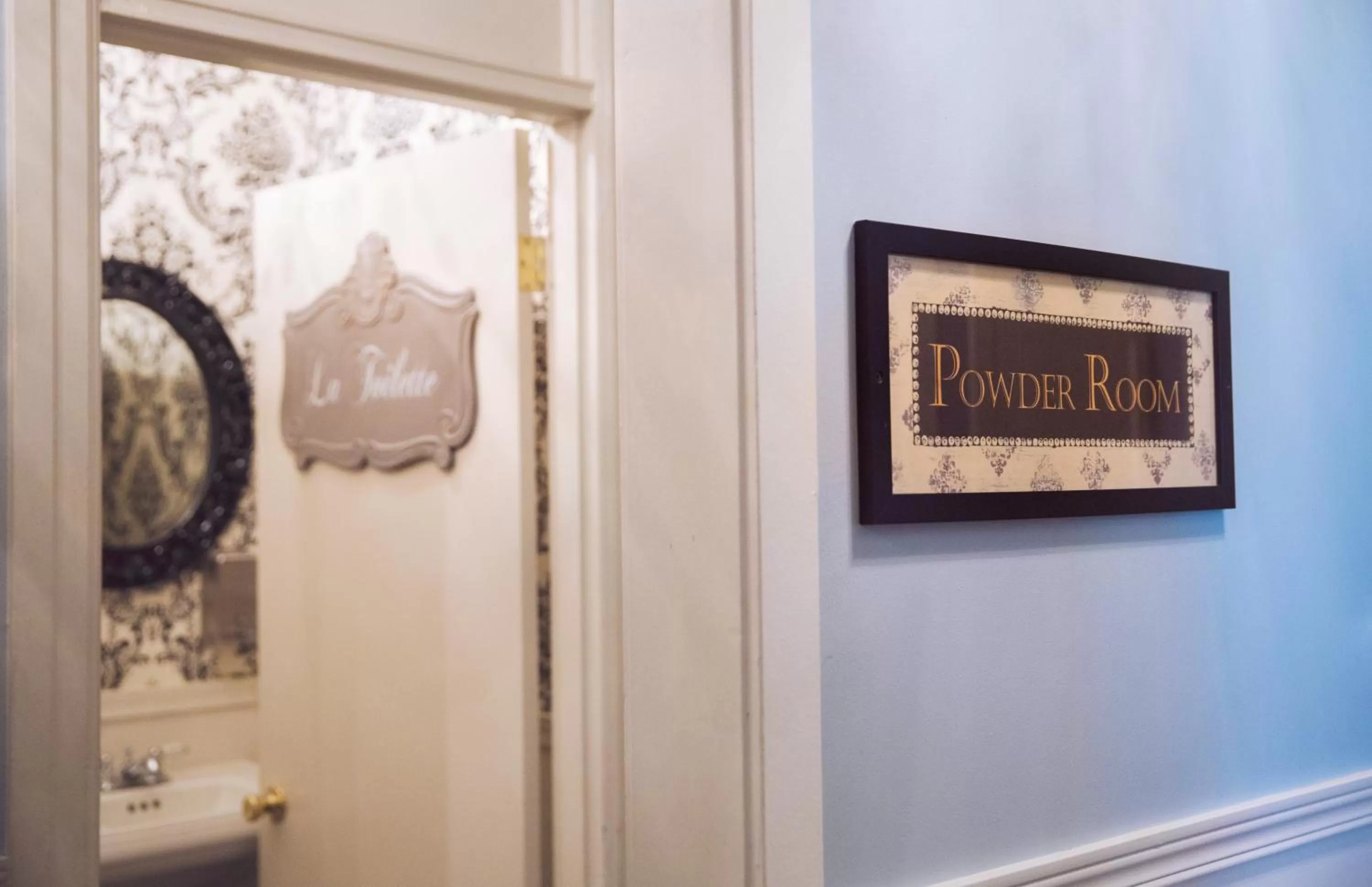 Toilet in Ballard Inn