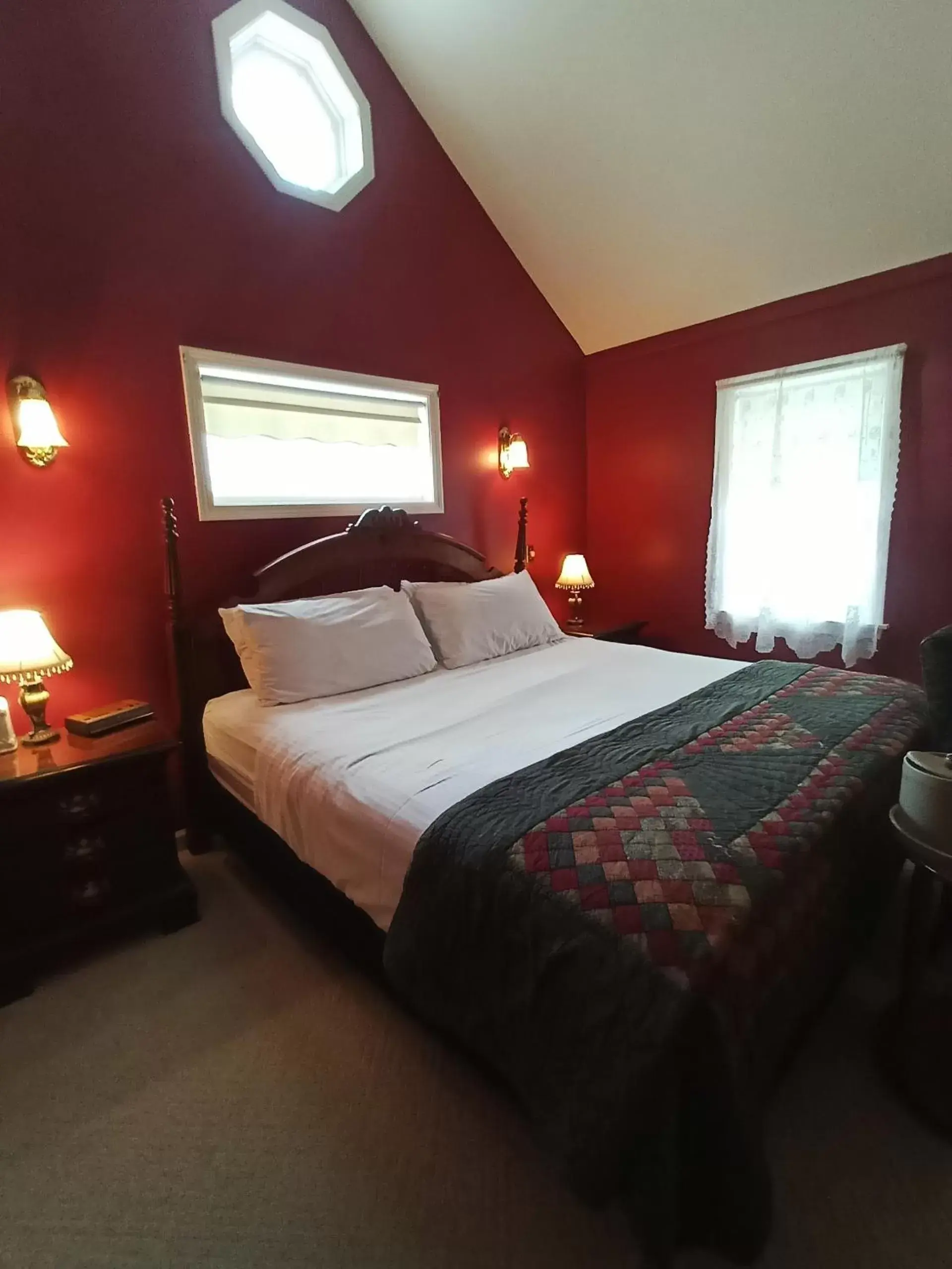Bedroom, Bed in Arlington Inn & Spa