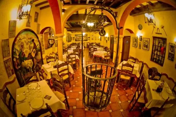 Restaurant/Places to Eat in Hotel Hermanos Macias