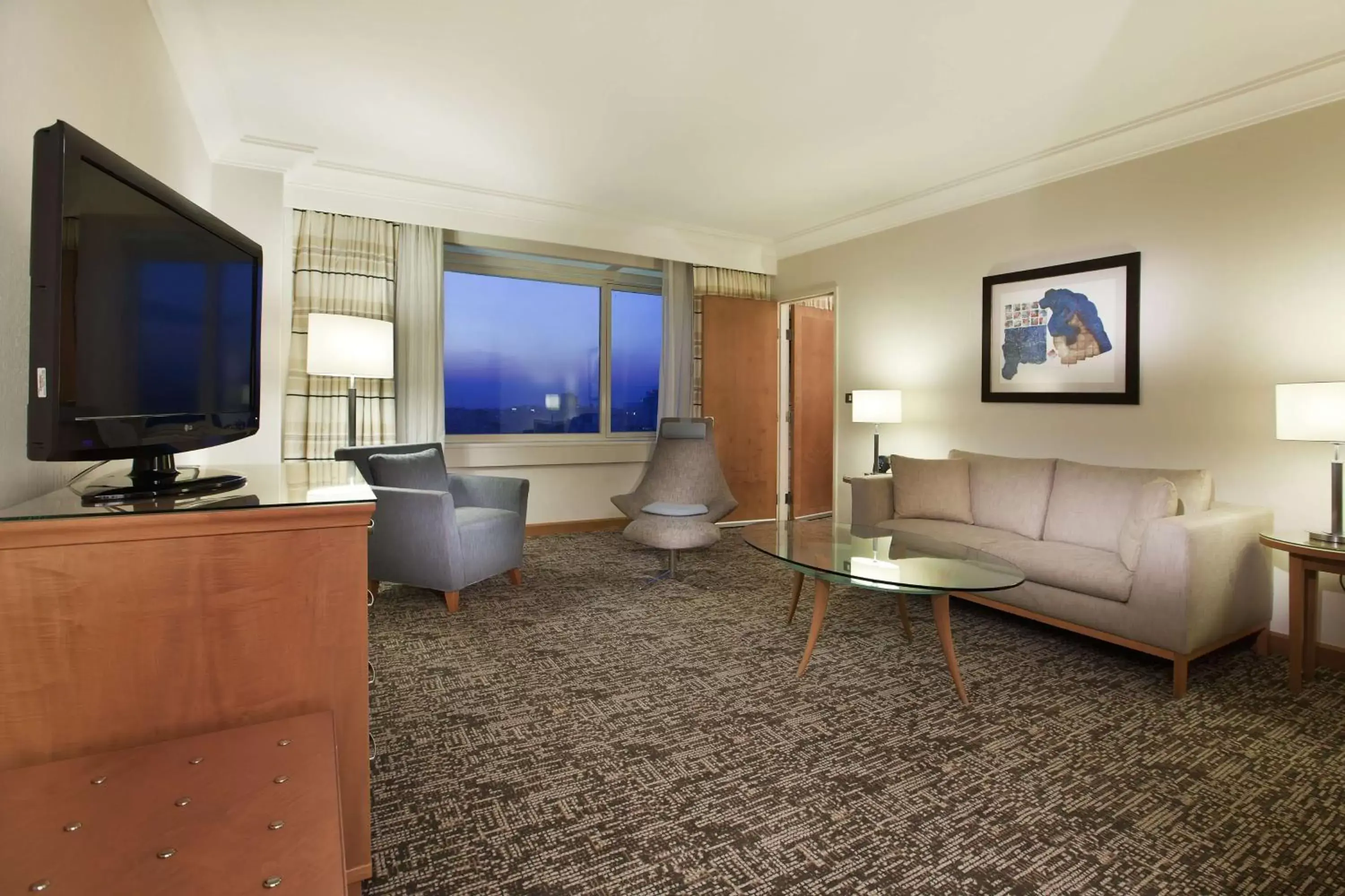Bedroom, Seating Area in Adana HiltonSA Hotel