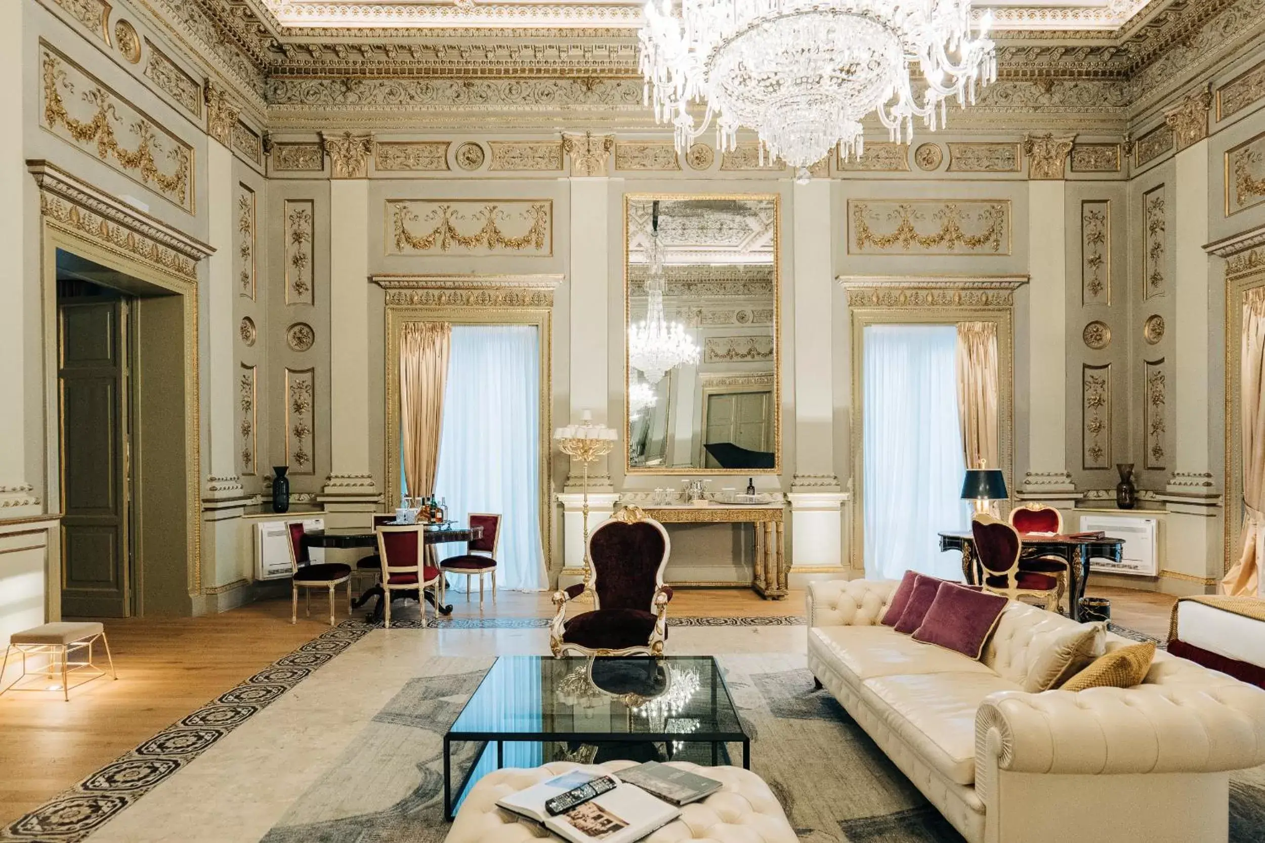 Living room, Seating Area in Grand Hotel Et Des Palmes